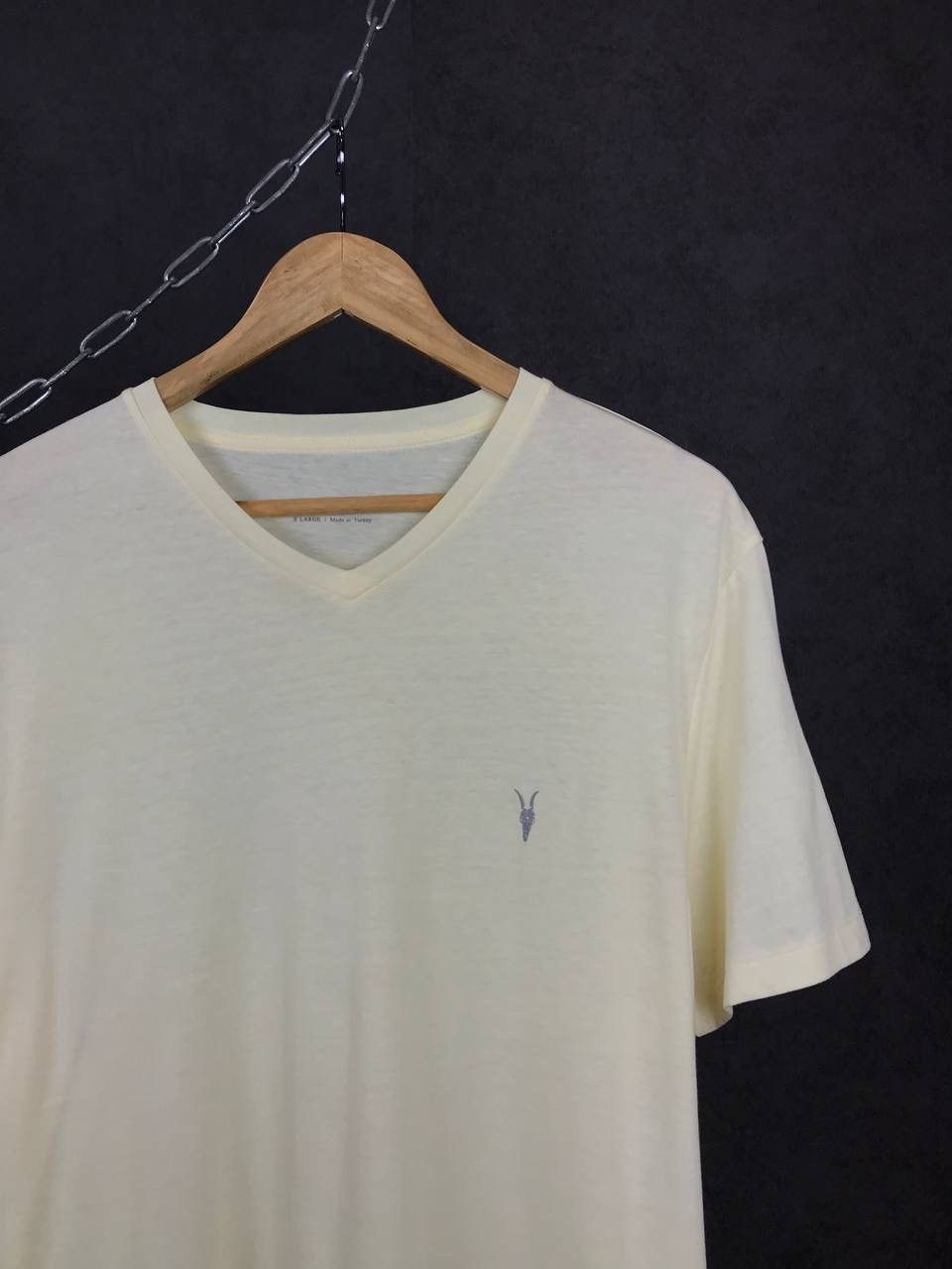 Allsaints Allsaints luxury streetwear v neck tee Size US XL / EU 56 / 4 - 2 Thumbnail