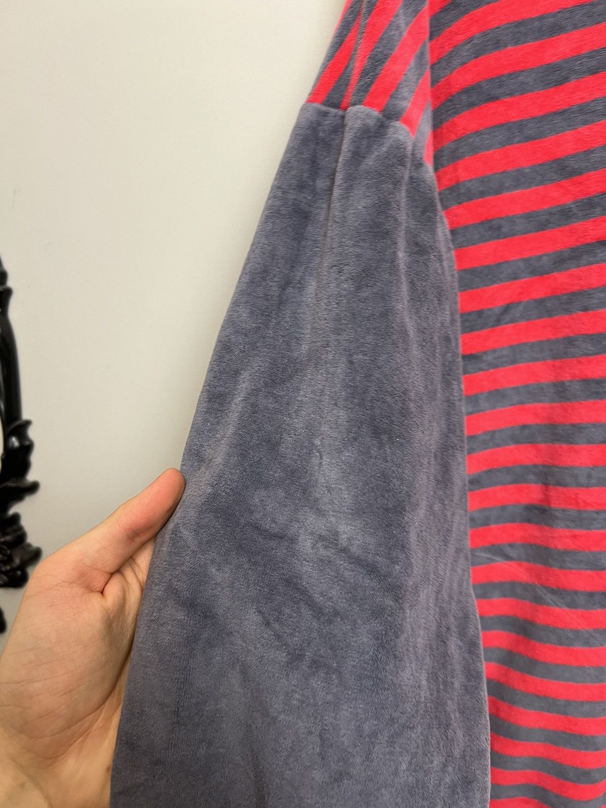 Lacoste Lacoste Vintage Stripped Velvet Crewneck Sweatshirt 90s Hype Size US M / EU 48-50 / 2 - 5 Thumbnail