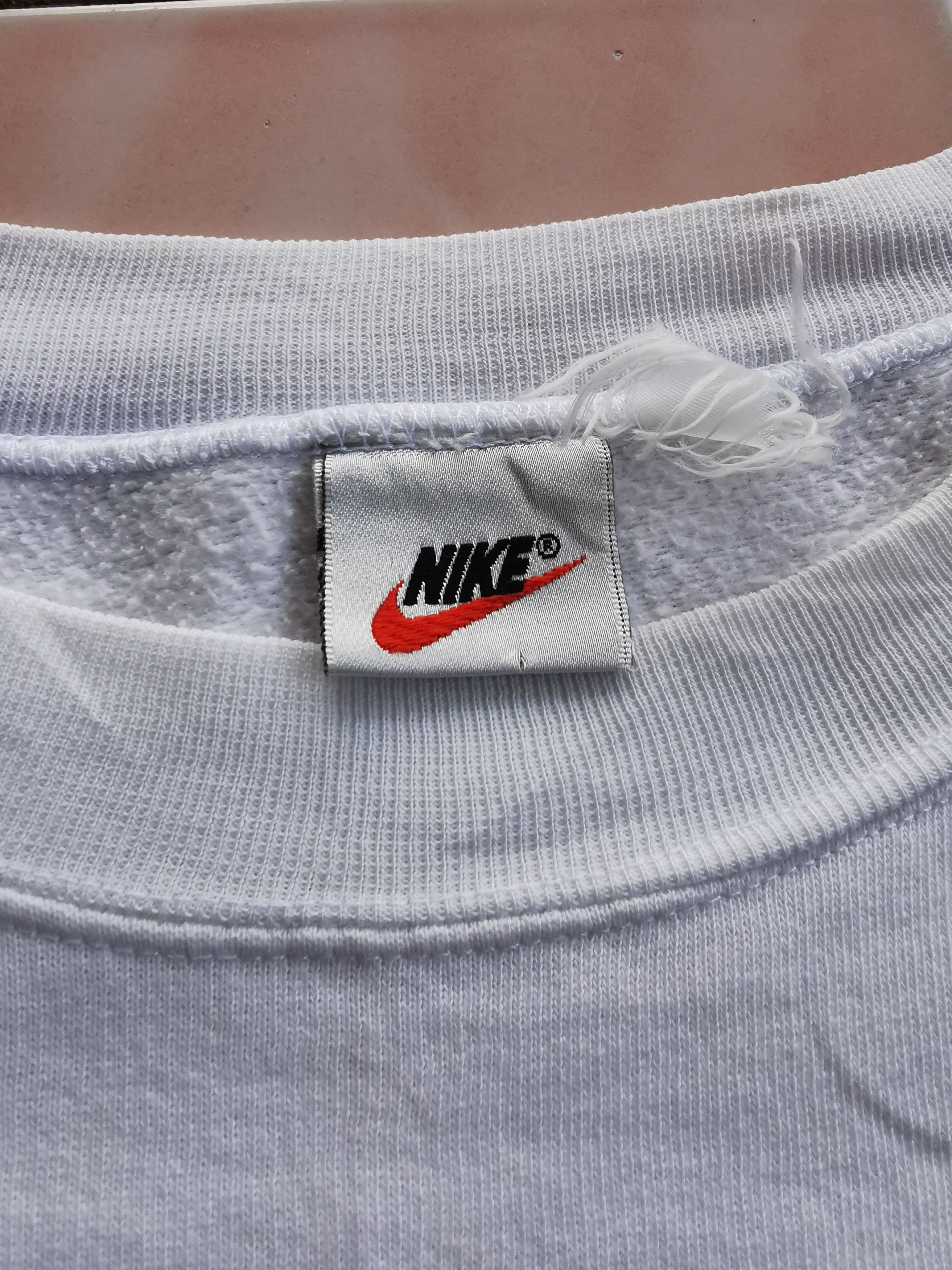 Nike Vintage 90's Nike White Tag Sweatshirt Size US L / EU 52-54 / 3 - 7 Thumbnail
