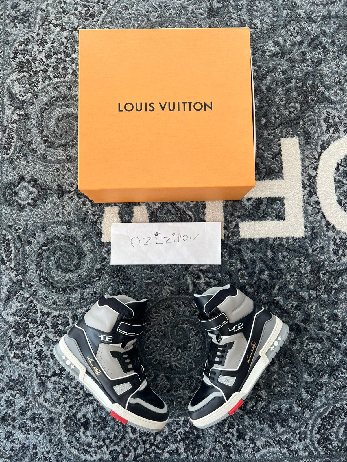 Louis Vuitton Louis Vuitton Trainer Sneaker High OG Black Grey