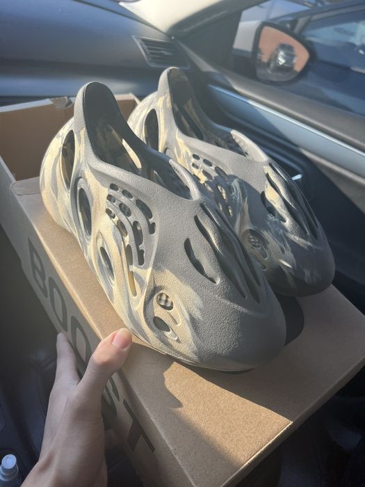 mxt moon grey foam runner