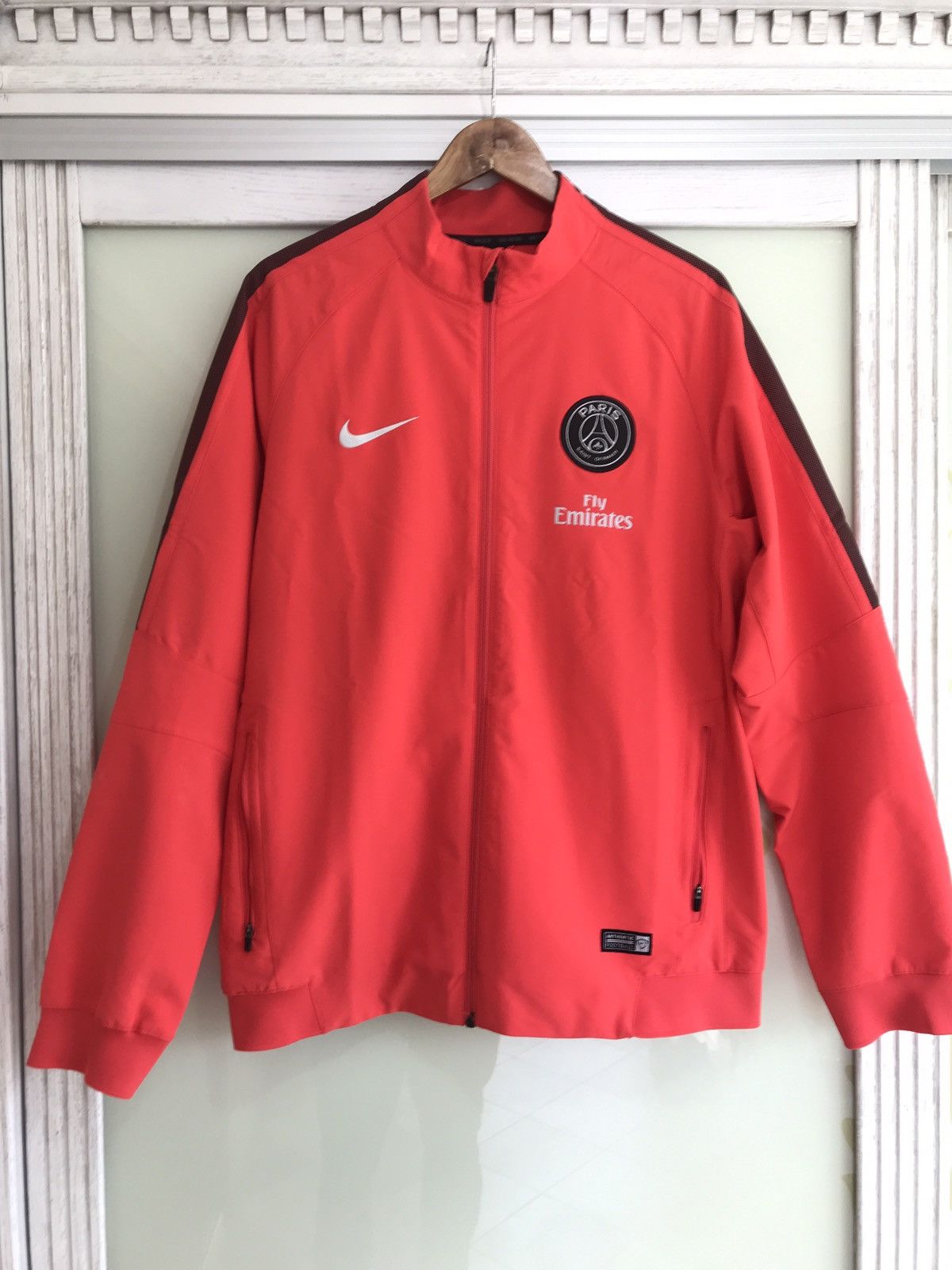Nike Paris Saint Germain PSG 2015-2016 Soccer Jacket Jersey Size US L / EU 52-54 / 3 - 1 Thumbnail