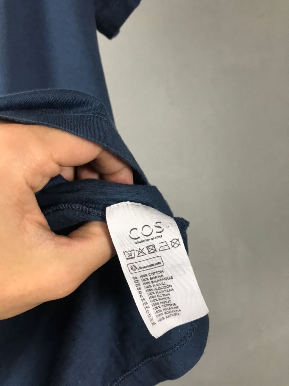 Cos Cos Big Logo Luxury Tee Size US M / EU 48-50 / 2 - 5 Thumbnail