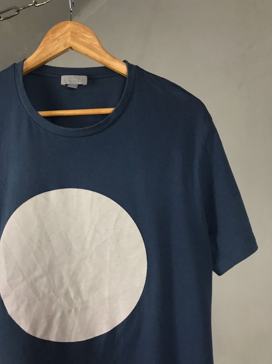 Cos Cos Big Logo Luxury Tee Size US M / EU 48-50 / 2 - 2 Thumbnail