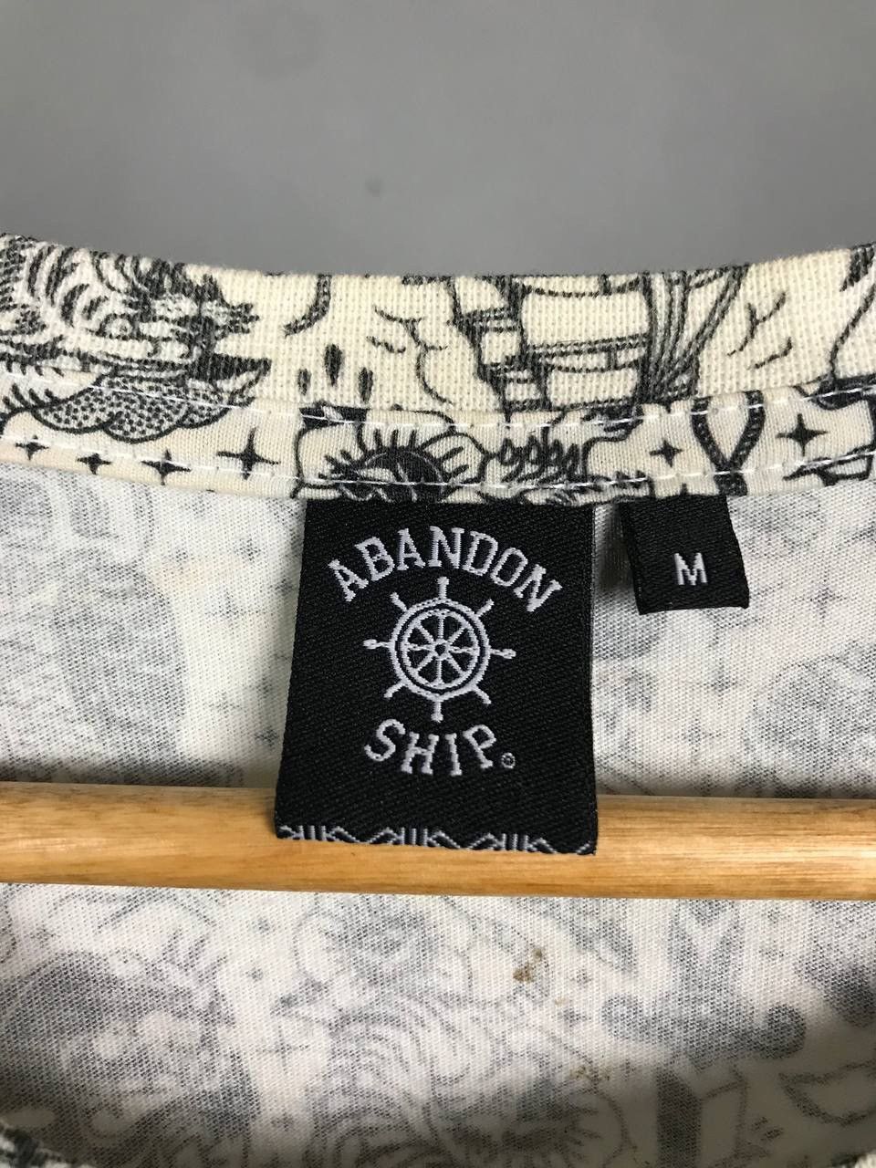 Other Abandon ship streetwear monogram overprinted tee Size US M / EU 48-50 / 2 - 5 Thumbnail