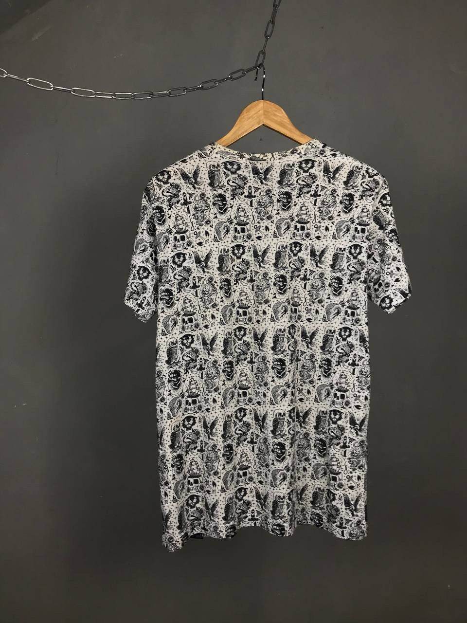 Other Abandon ship streetwear monogram overprinted tee Size US M / EU 48-50 / 2 - 9 Thumbnail