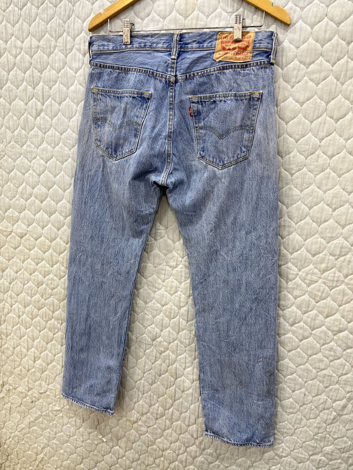 Levi's (Dddd). LEVIS 501 DISTRESSED DENIM Size US 33 - 5 Thumbnail