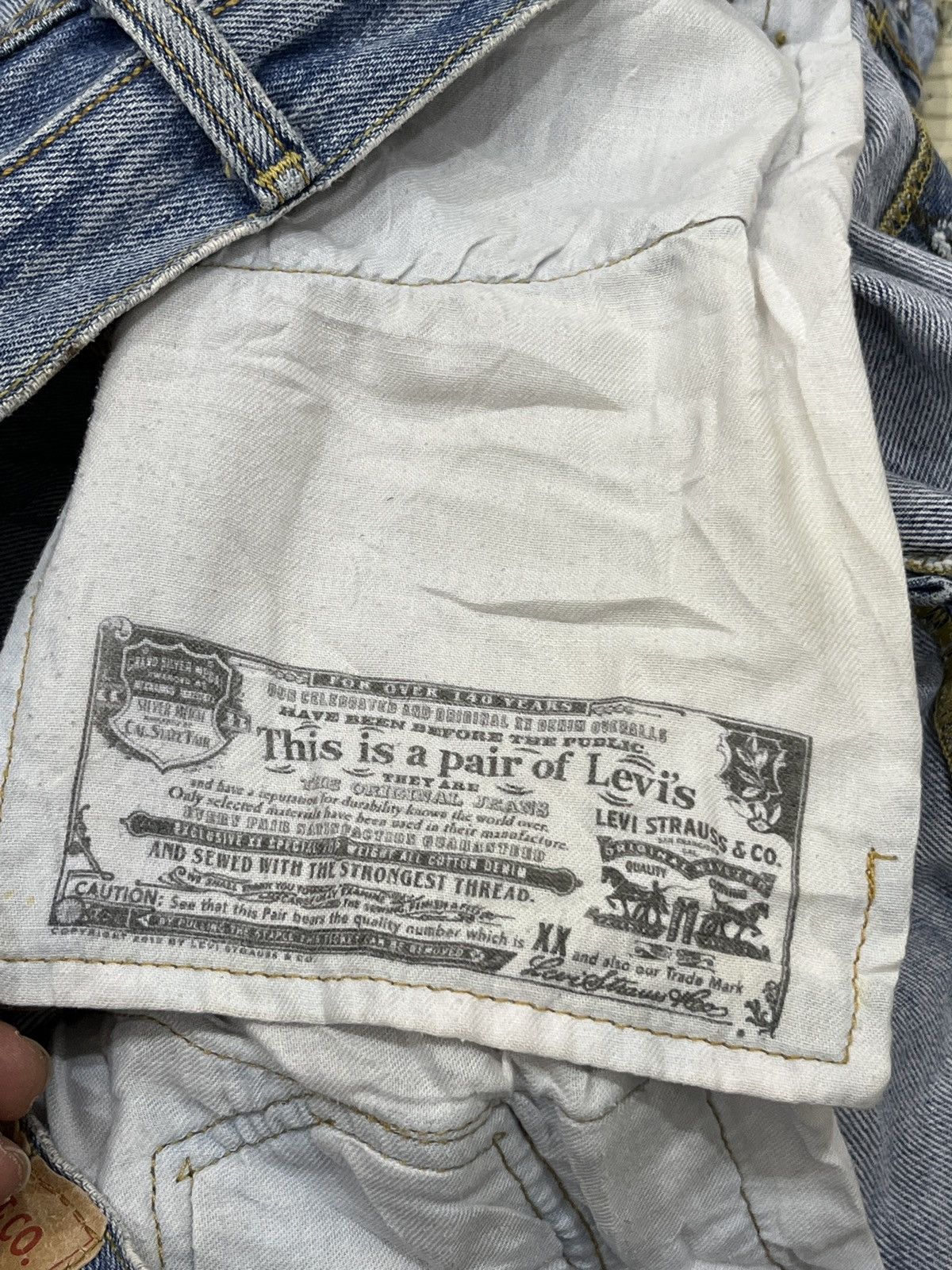 Levi's (Dddd). LEVIS 501 DISTRESSED DENIM Size US 33 - 11 Thumbnail