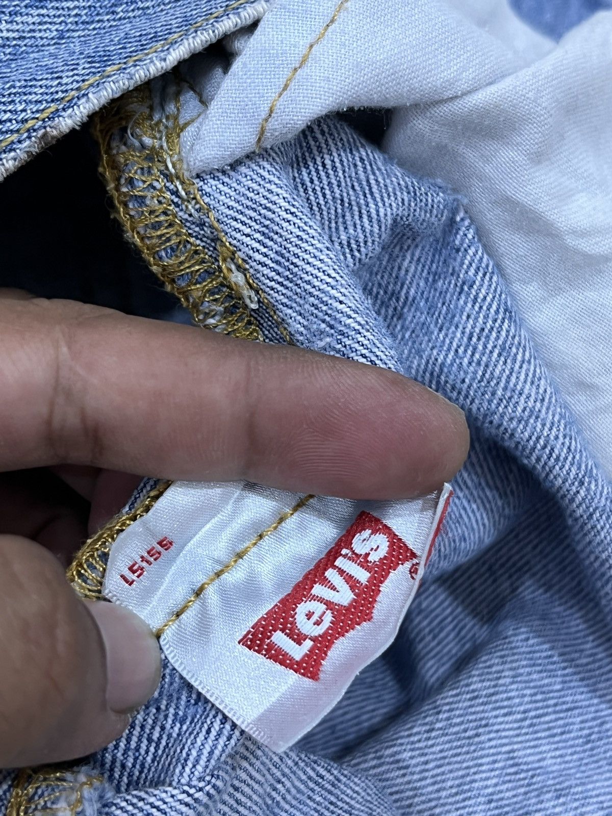 Levi's (Dddd). LEVIS 501 DISTRESSED DENIM Size US 33 - 12 Thumbnail