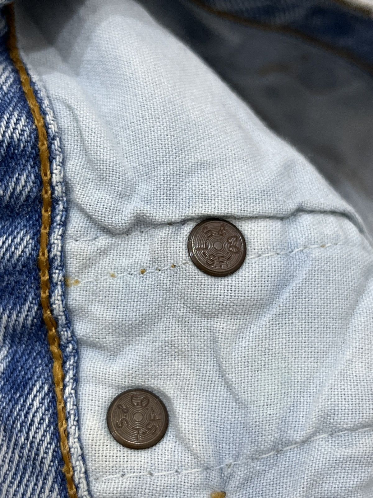 Levi's (Dddd). VINTAGE LEVIS 501 DISTRESSED DENIM Size US 32 / EU 48 - 10 Thumbnail