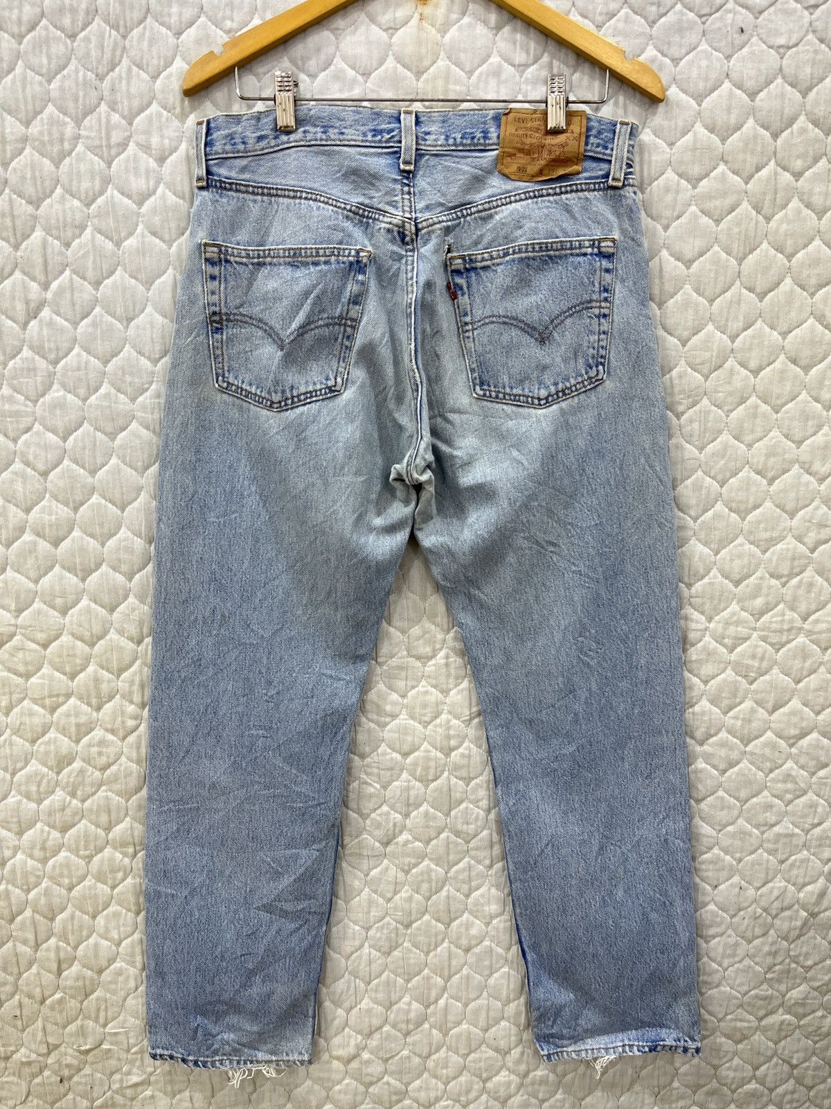 Levi's (Dddd). VINTAGE LEVIS 501 DISTRESSED DENIM Size US 32 / EU 48 - 1 Thumbnail