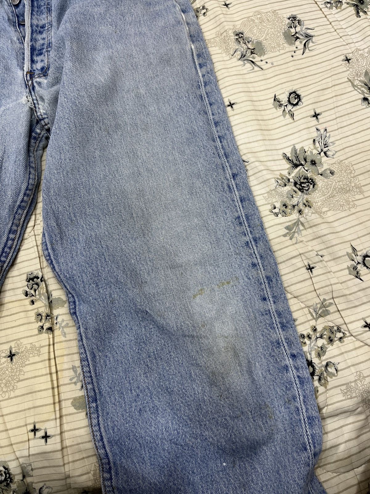Levi's (Dddd). VINTAGE LEVIS 501 DISTRESSED DENIM Size US 32 / EU 48 - 16 Thumbnail