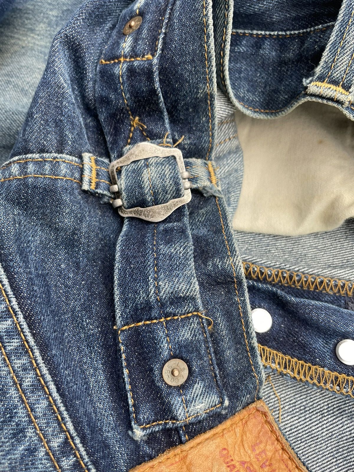 Levi's Vintage Levi’s 1998 201XX E 1937 Selvedge Distressed Denim Size US 30 / EU 46 - 15 Thumbnail