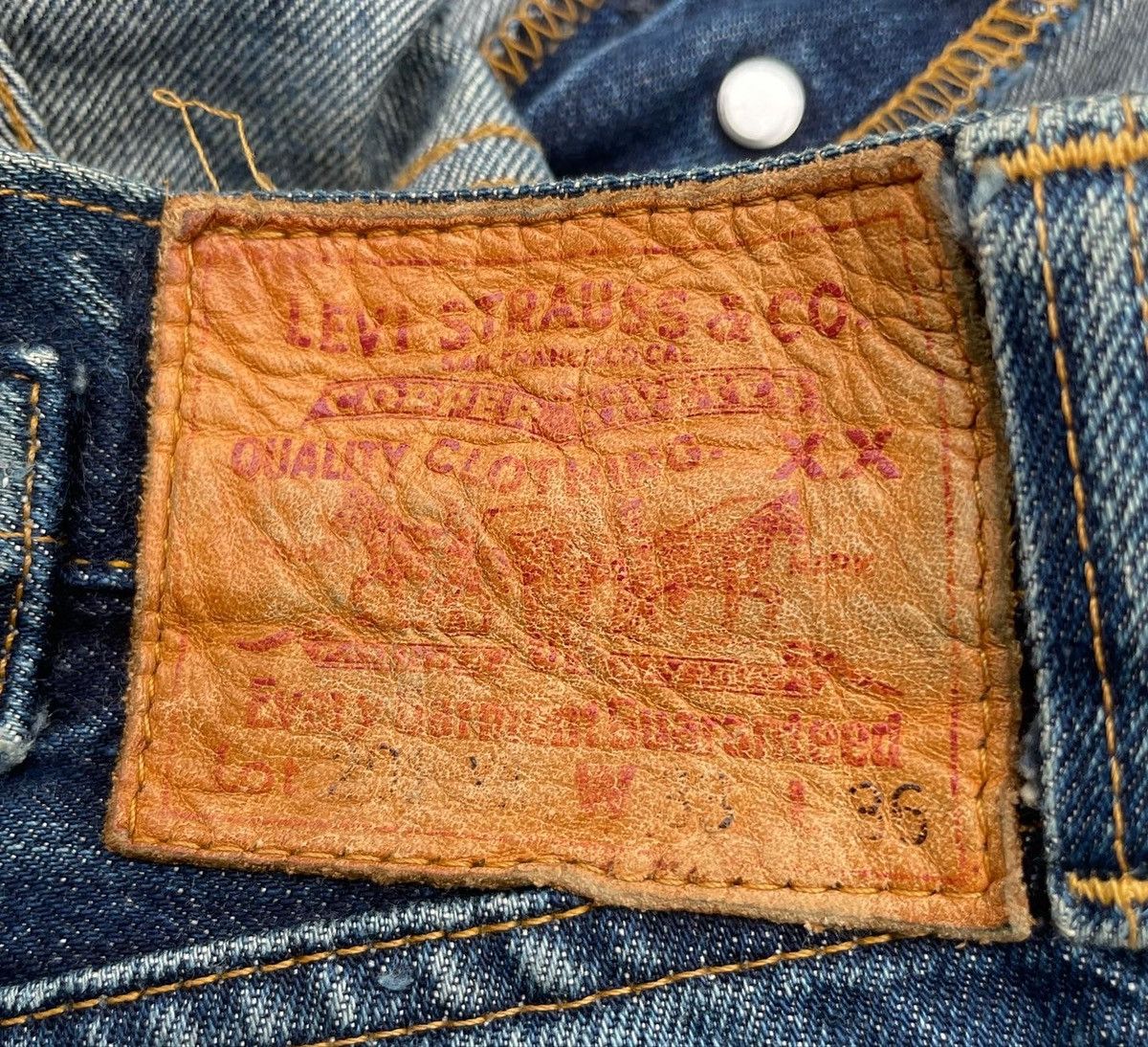 Levi's Vintage Levi’s 1998 201XX E 1937 Selvedge Distressed Denim Size US 30 / EU 46 - 6 Thumbnail