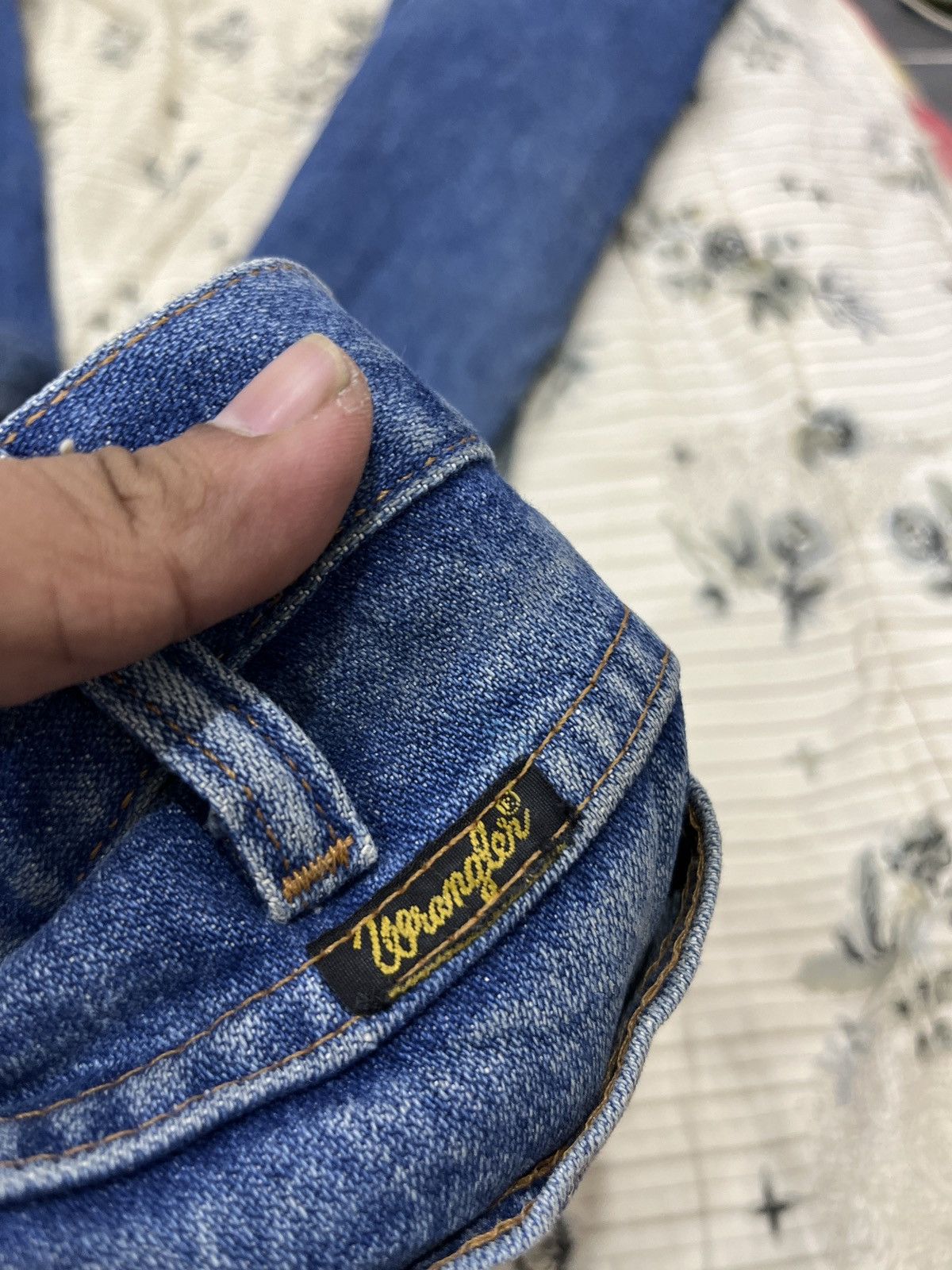 Vintage (Dddd). VINTAGE WRANGLER DISTRESSED DENIM Size US 37 - 14 Thumbnail
