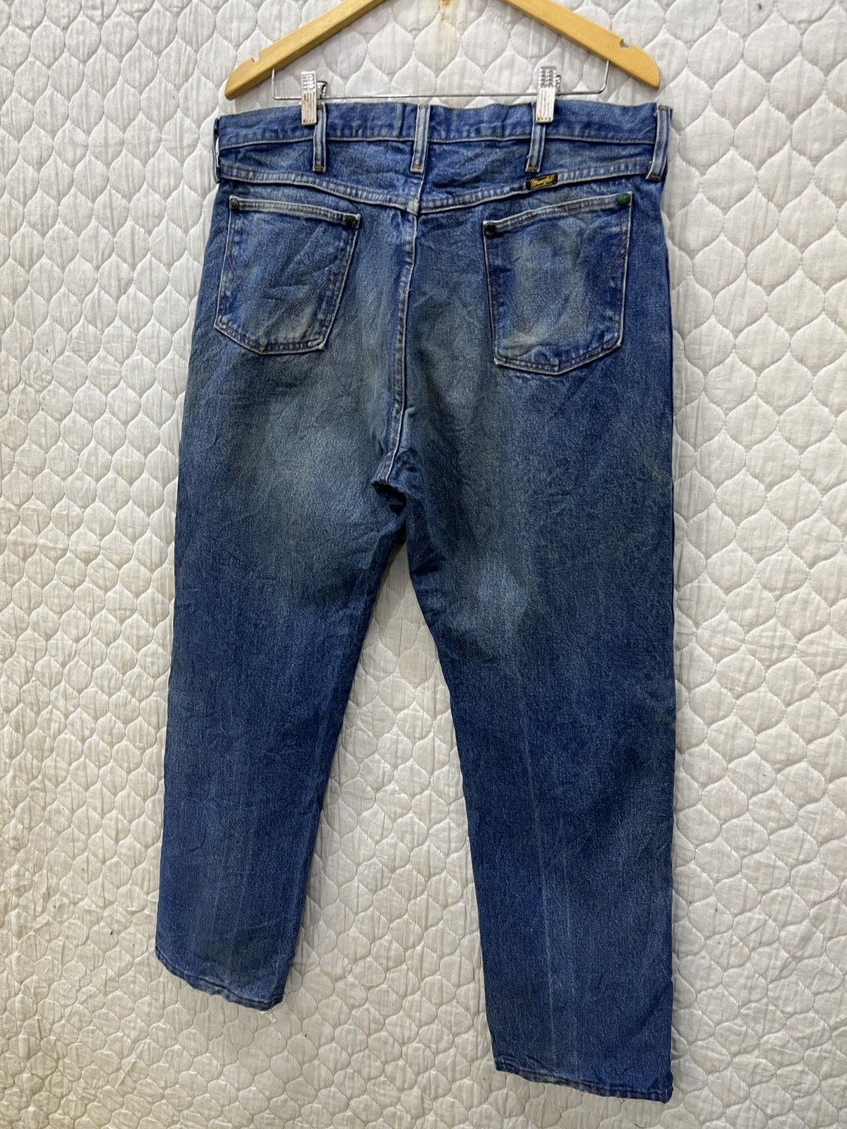 Vintage (Dddd). VINTAGE WRANGLER DISTRESSED DENIM Size US 37 - 4 Thumbnail