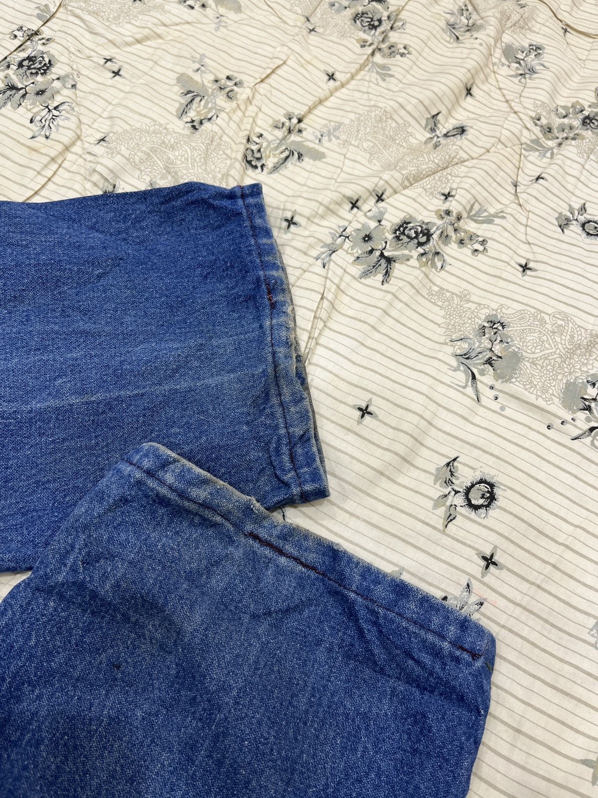 Vintage (Dddd). VINTAGE WRANGLER DISTRESSED DENIM Size US 37 - 15 Thumbnail