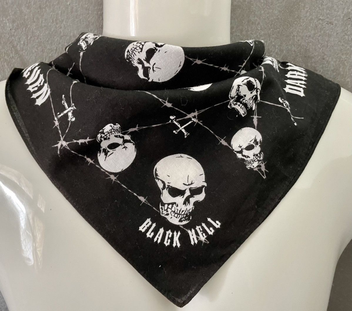 Japanese Brand Black hell skull Handkercheif / Bandana Size ONE SIZE - 1 Thumbnail