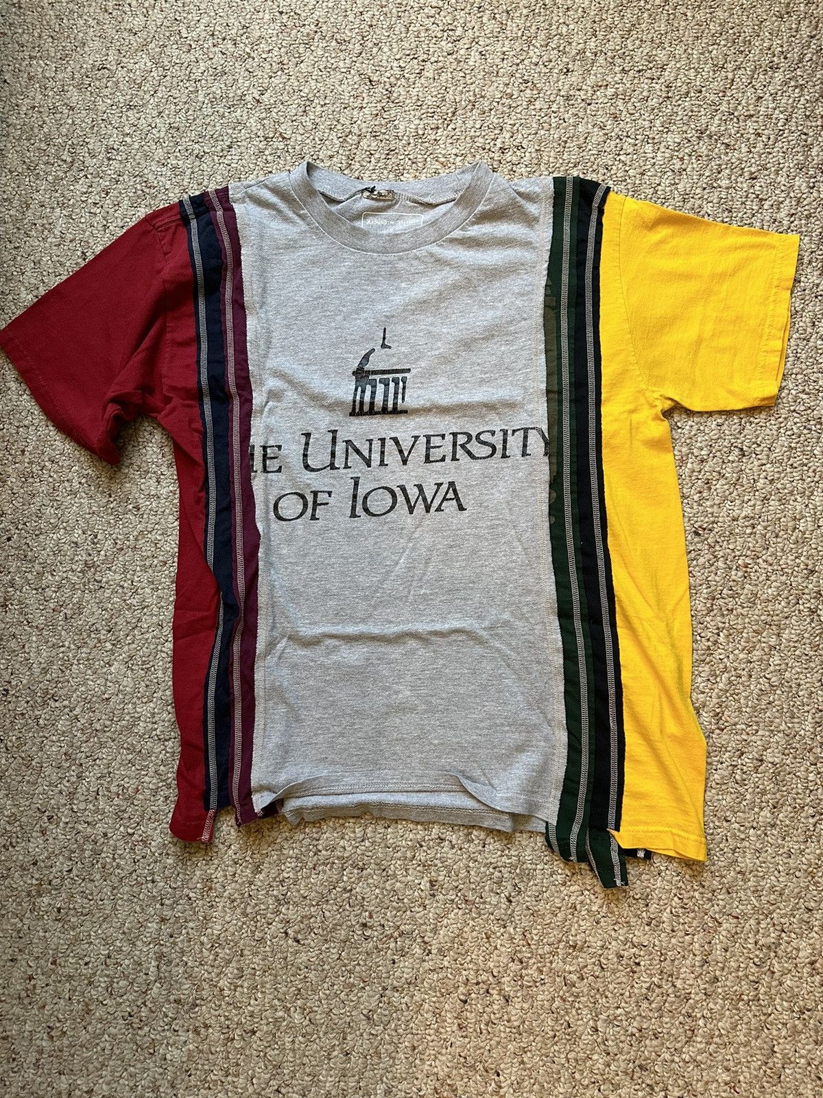 Needles Rebuild By Needles " 7 Cut Tee" University Of owa Size US M / EU 48-50 / 2 - 1 Thumbnail