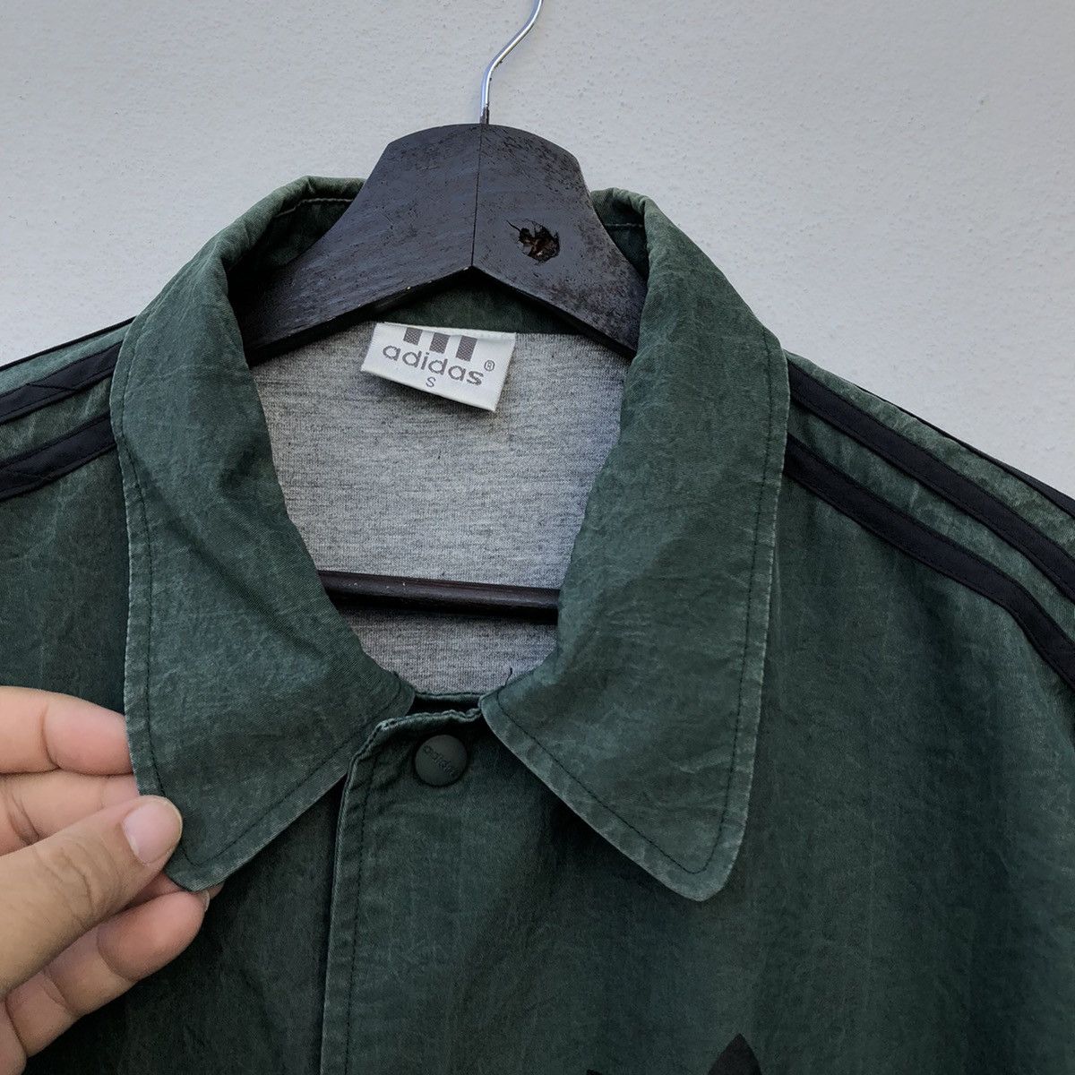 Adidas VINTAGE ADIDAS BIG LOGO LIGHT JACKET RARE COLOUR Size US S / EU 44-46 / 1 - 7 Thumbnail