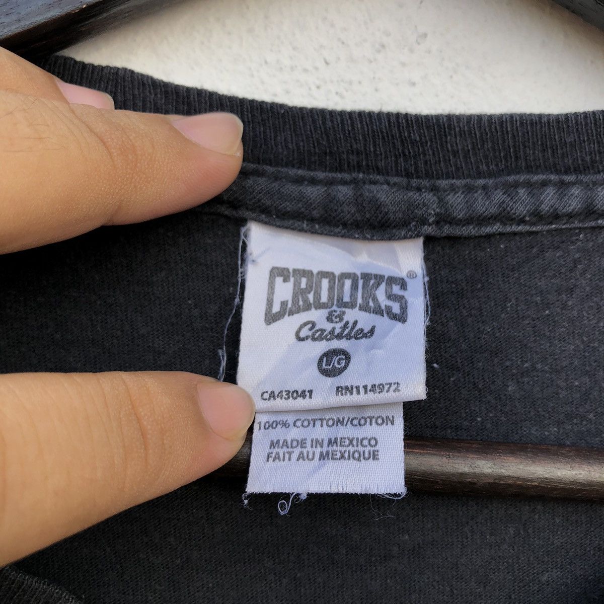 Vintage VINTAGE CROOKS & CASTLES TEE BIG LOGO Size US L / EU 52-54 / 3 - 7 Thumbnail