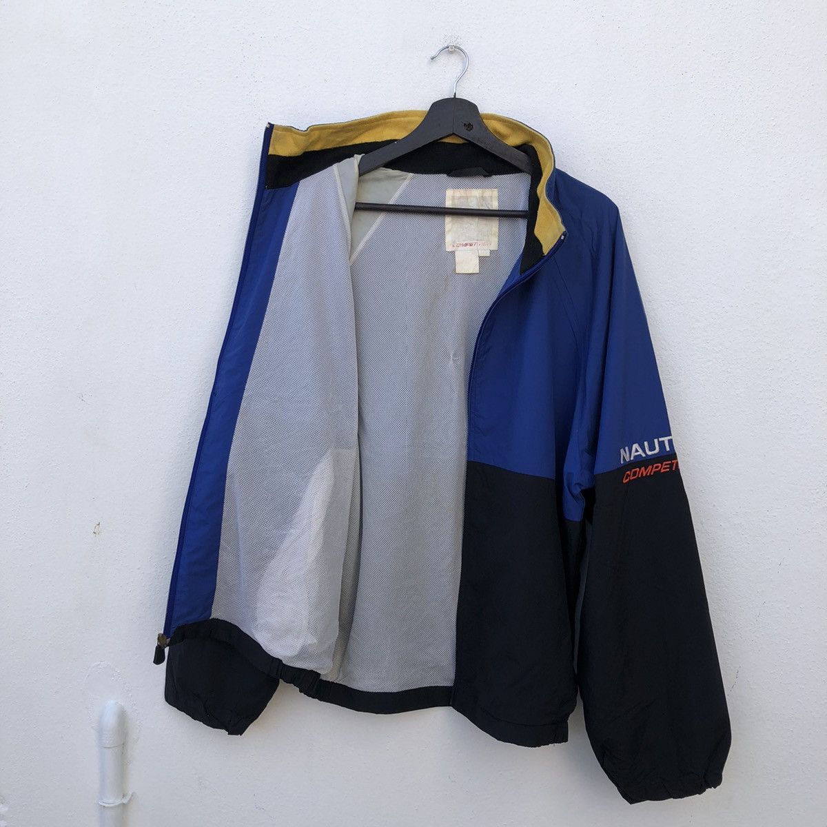 Japanese Brand VINTAGE NAUTICA SURVIVAL JACKET BIG LOGO Size US L / EU 52-54 / 3 - 11 Thumbnail