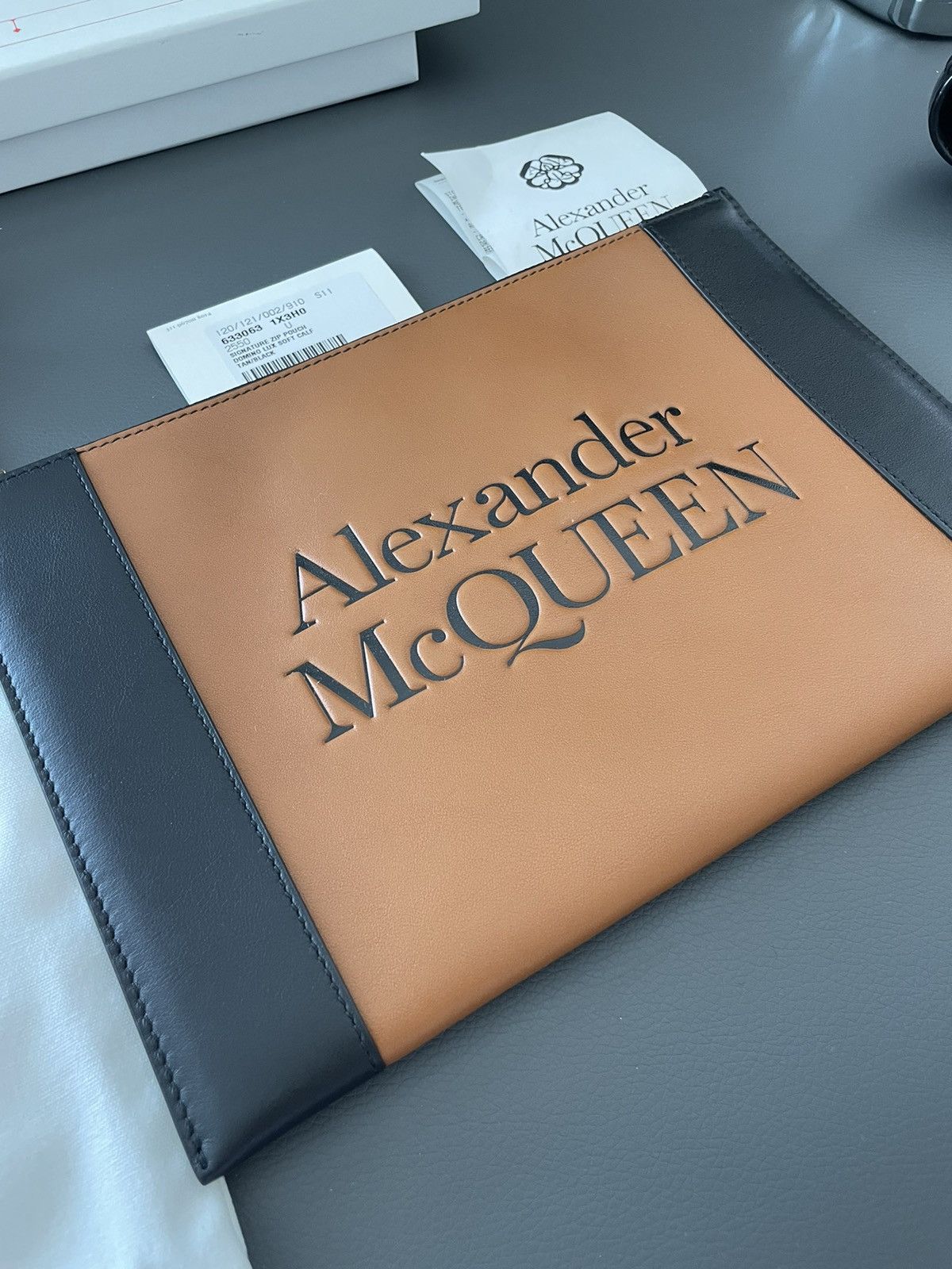 Alexander McQueen × MCQ Brand NEW Signature Luxury Leather Logo Pouch Limited Size ONE SIZE - 6 Thumbnail