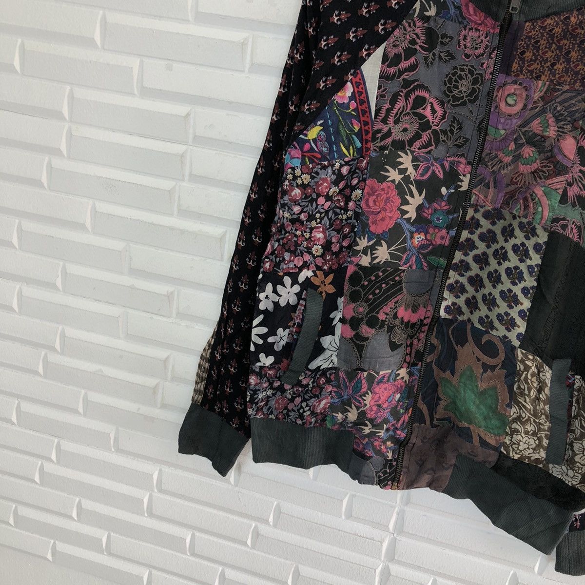 Japanese Brand VINTAGE WORLD BAZAAR LIGHT JACKET MIX COLOUR RARE Size US M / EU 48-50 / 2 - 4 Thumbnail