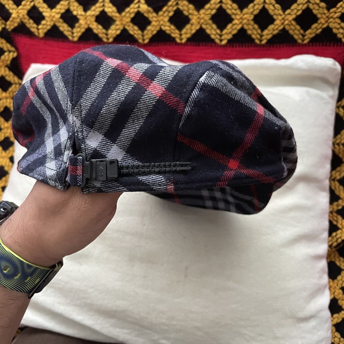 Burberry × Vintage Burberry Beretta Vintage Size ONE SIZE - 2 Thumbnail