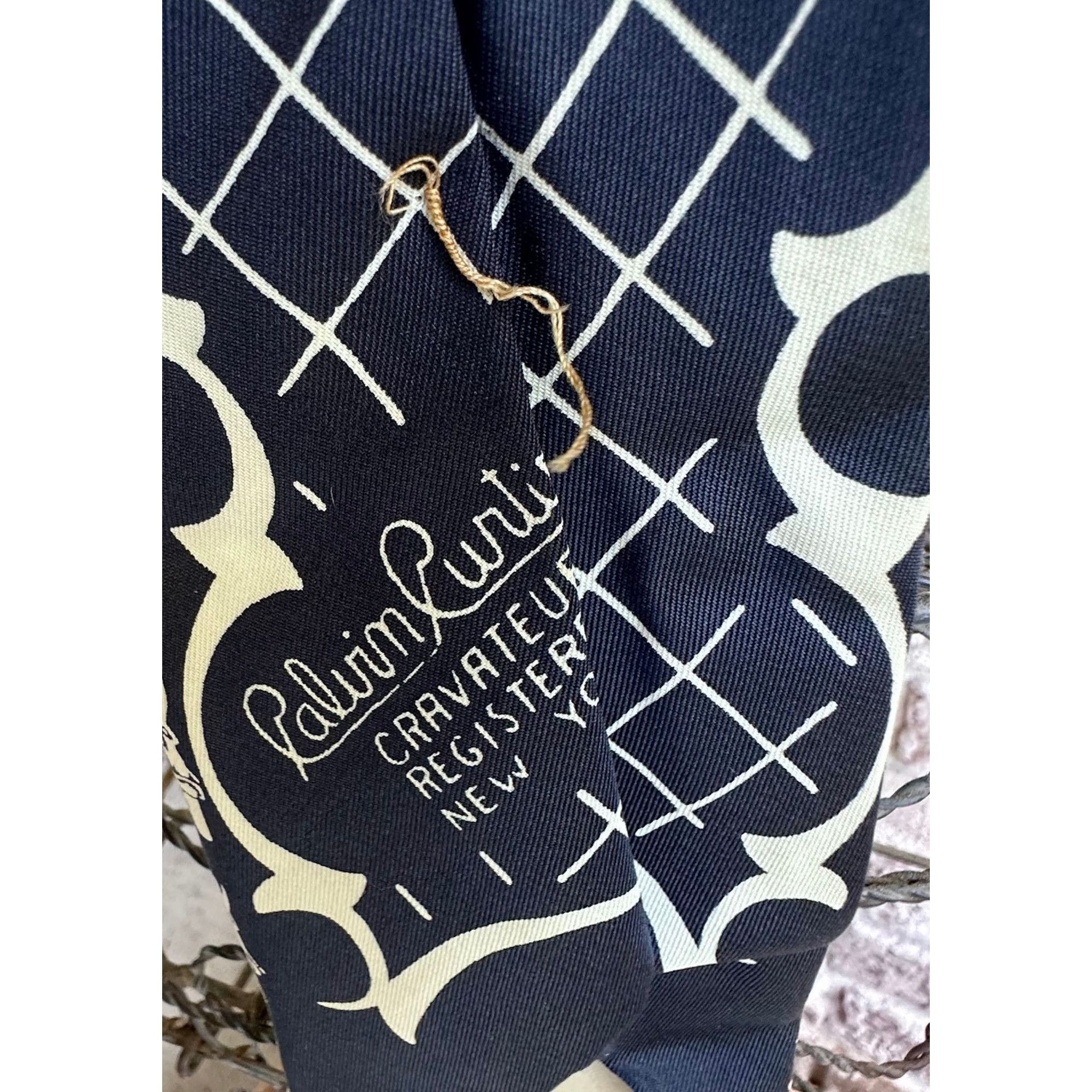 MoMA × Vintage VTG Calvin Curtis Necktie Museum of Modern Art NYC Rabbit Cr Size ONE SIZE - 10 Thumbnail