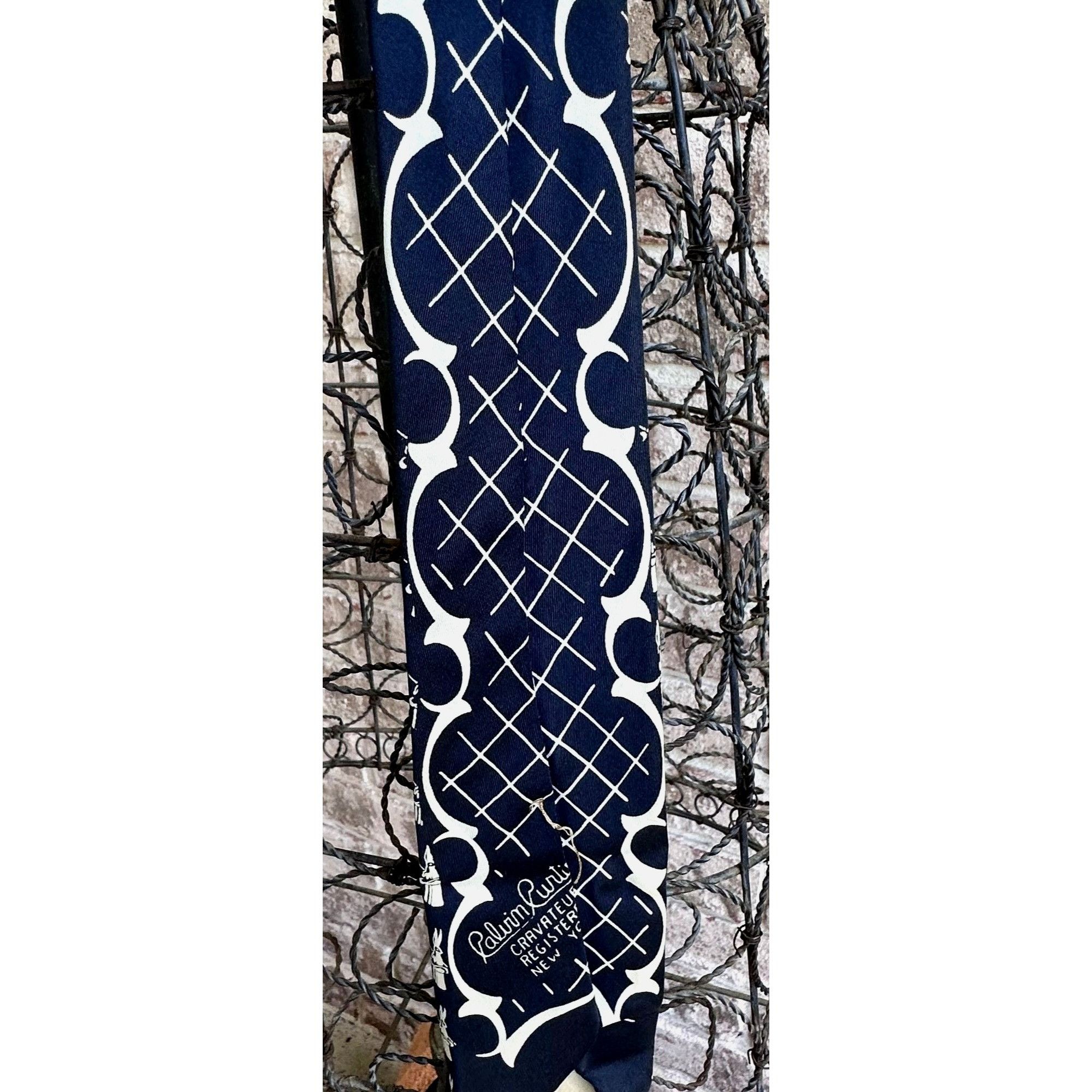MoMA × Vintage VTG Calvin Curtis Necktie Museum of Modern Art NYC Rabbit Cr Size ONE SIZE - 9 Thumbnail