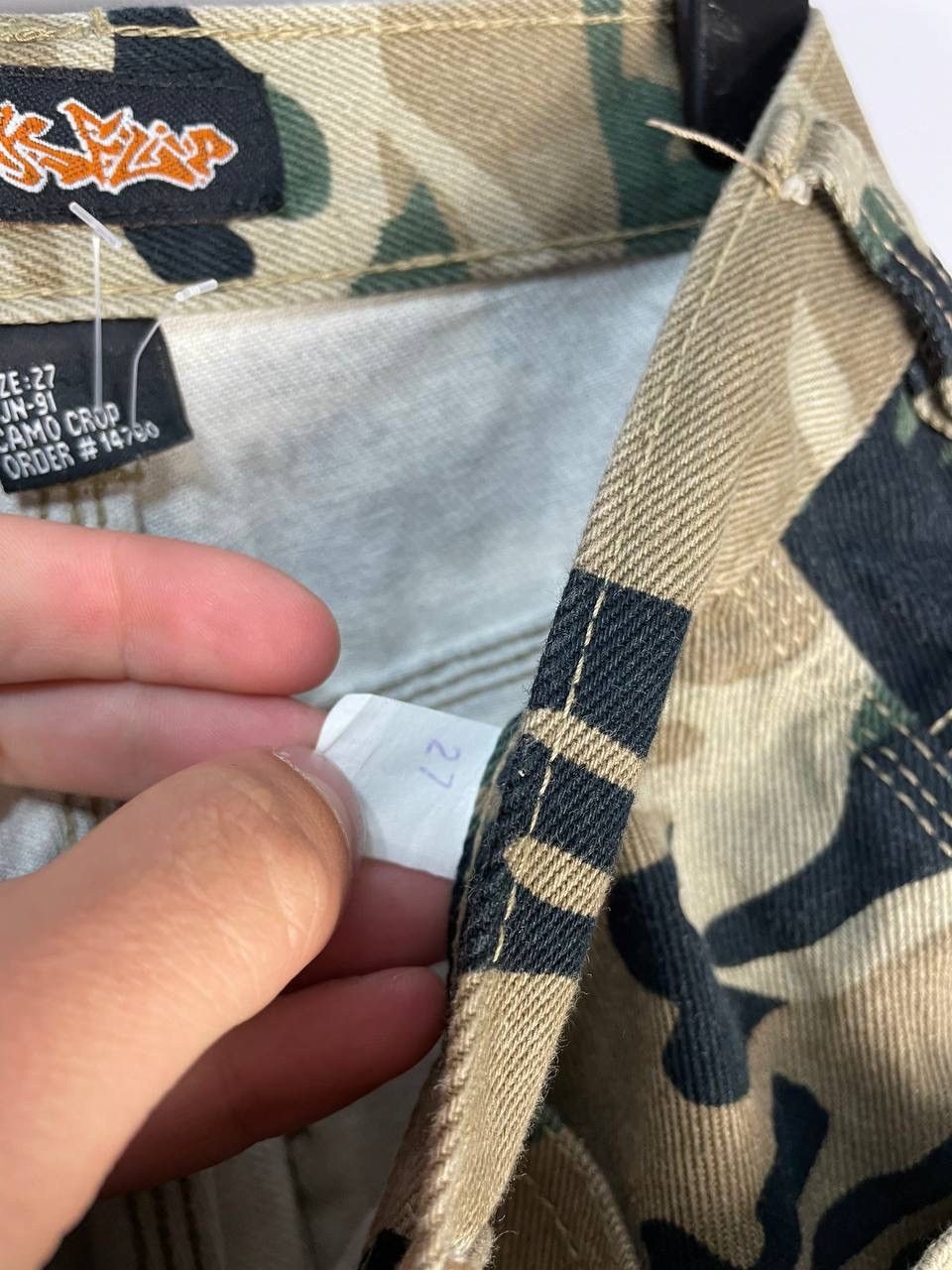 Japanese Brand × Vintage Vintage SK8 Kick Flip Camo Rap Baggy Shorts Size US 27 - 6 Thumbnail