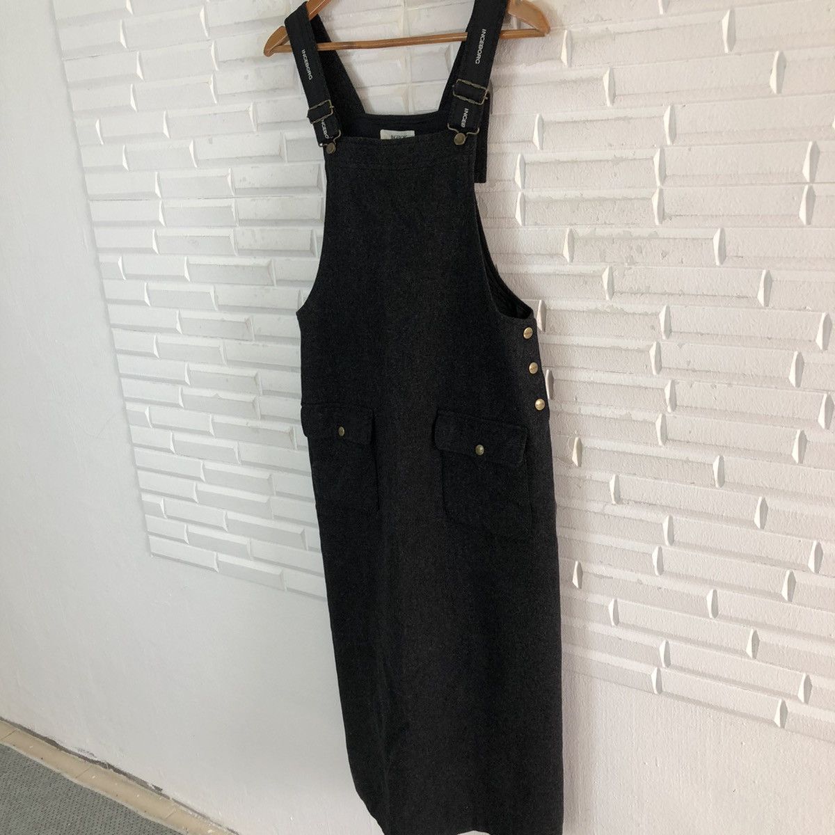 Other ULTIMATE BLACK ICONIC LONG SKIRT INGEBORG RARE STYLE Size 35" - 3 Thumbnail