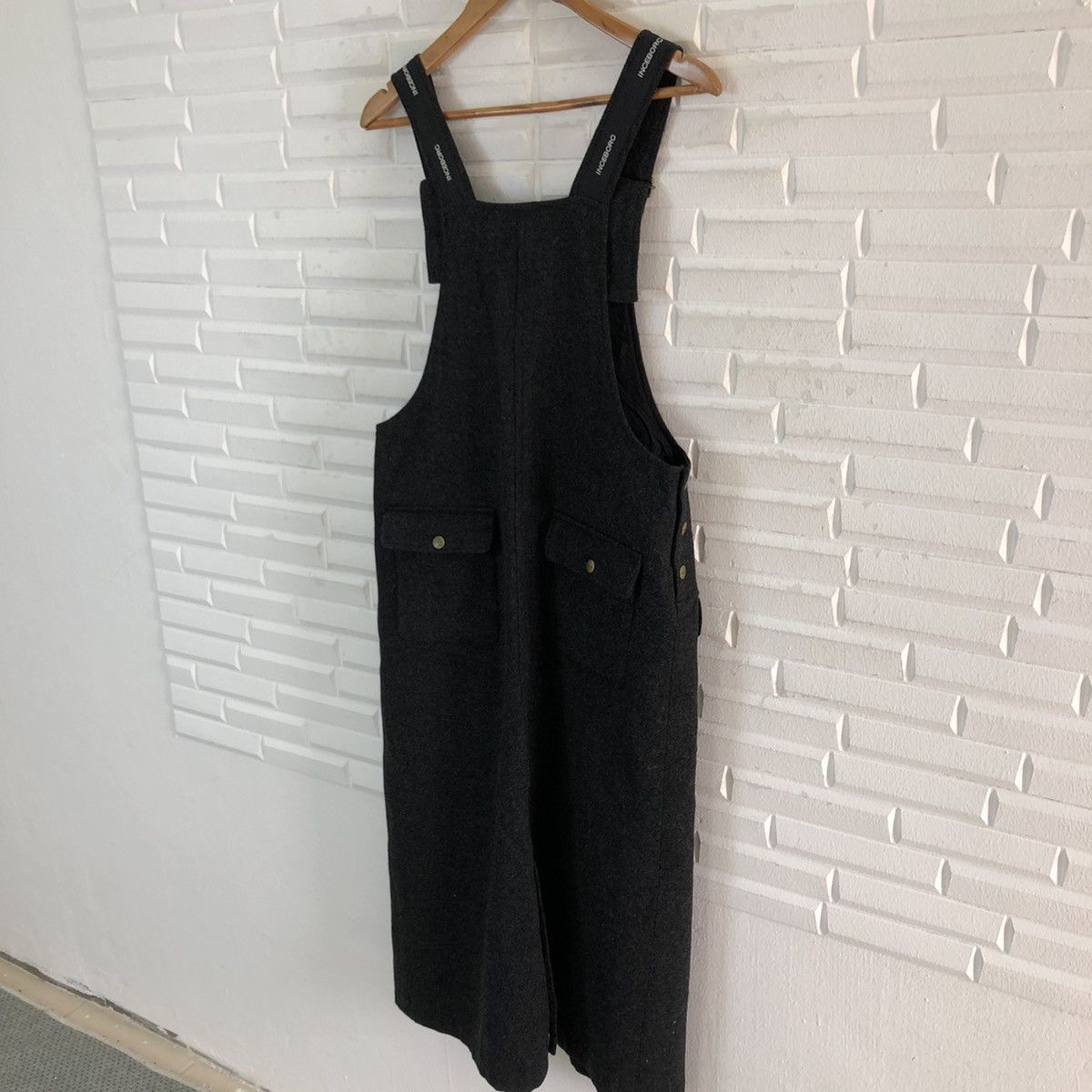 Other ULTIMATE BLACK ICONIC LONG SKIRT INGEBORG RARE STYLE Size 35" - 9 Thumbnail