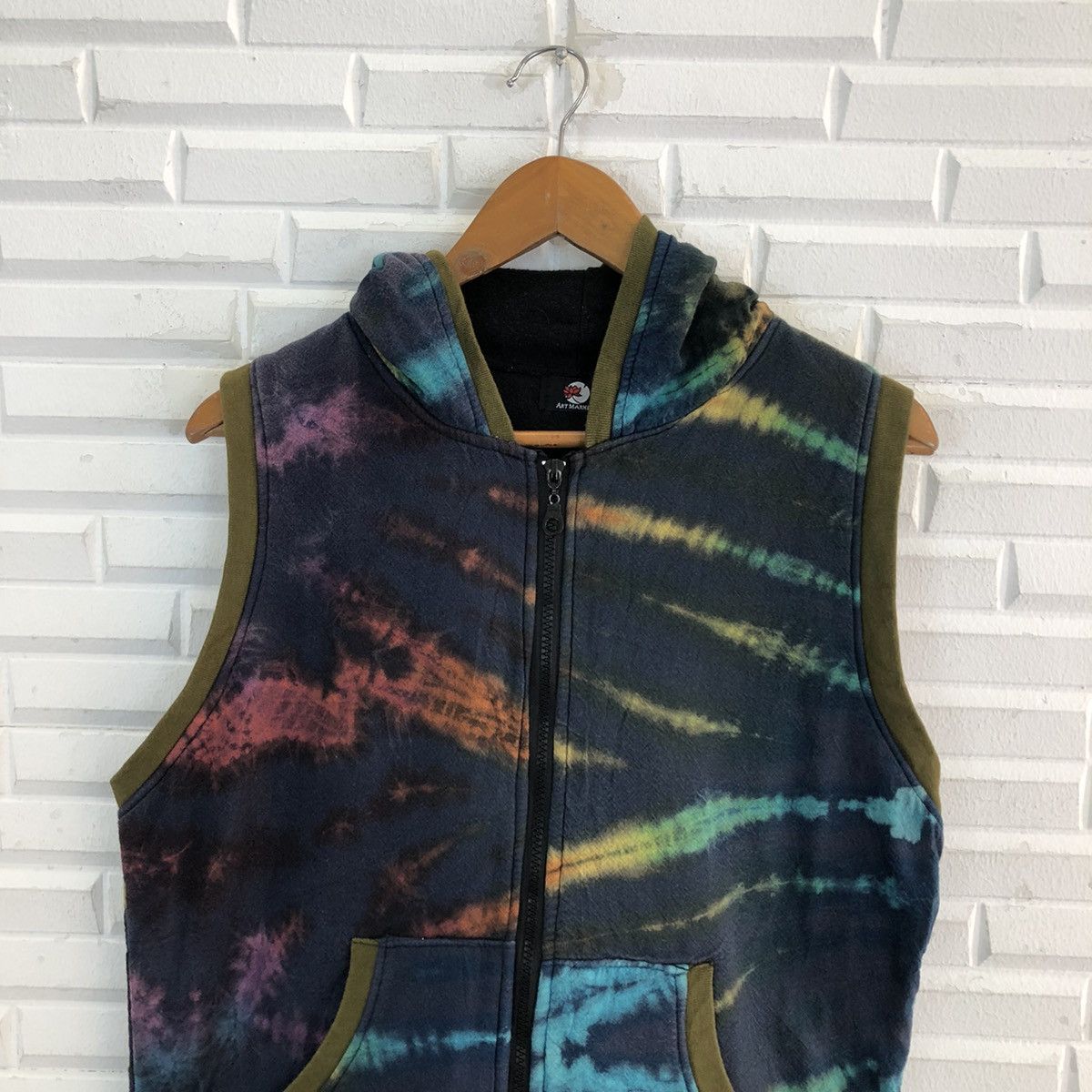 Art Comes First VINTAGE ART MARKET MULTI COLOUR NAVAJO VEST Size US M / EU 48-50 / 2 - 3 Thumbnail