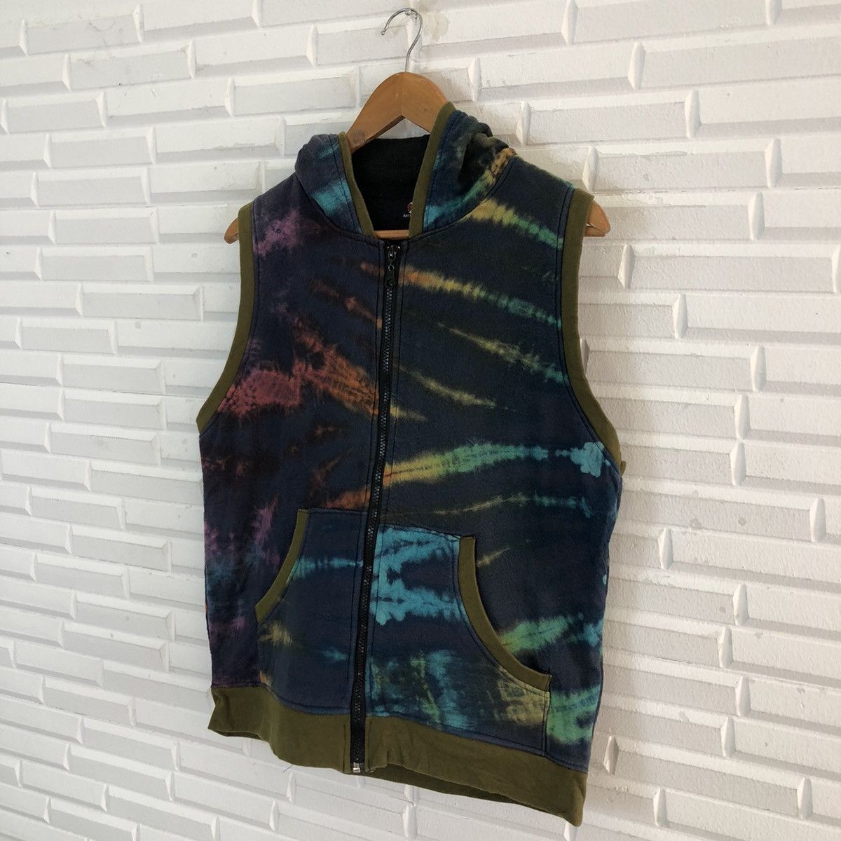 Art Comes First VINTAGE ART MARKET MULTI COLOUR NAVAJO VEST Size US M / EU 48-50 / 2 - 2 Thumbnail