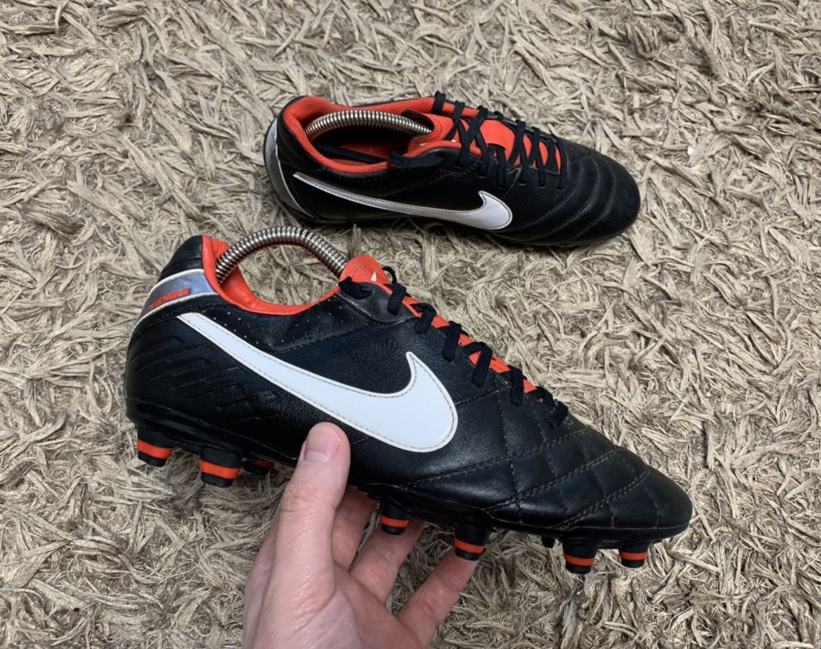 Nike Nike tiempo legend soccer football boots shoes 8.5 8 us Size US 8.5 / EU 41-42 - 2 Thumbnail
