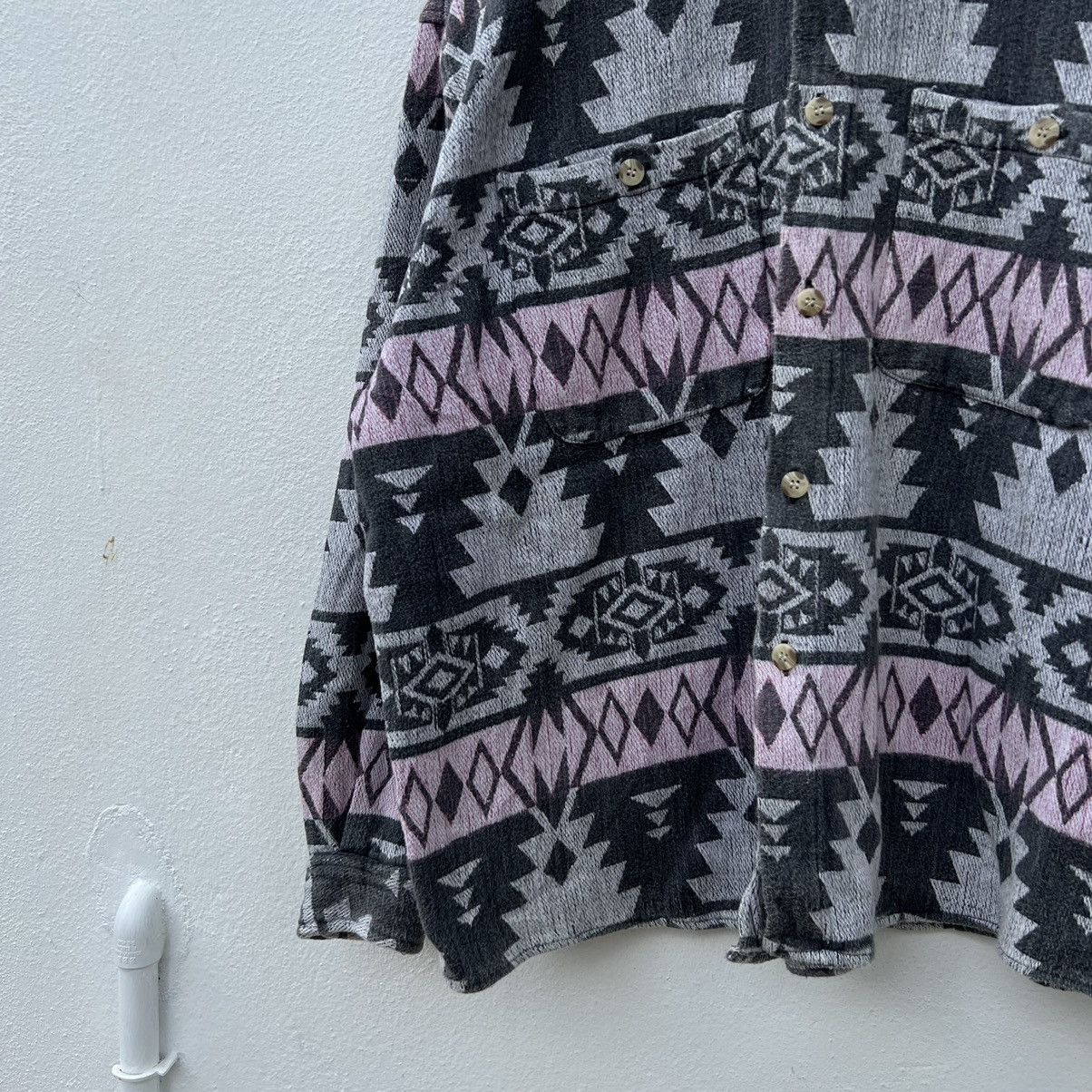 Japanese Brand RARE FULL PRINT NAVAJO BASIC CLOTHES TOMTAILOR Size US XL / EU 56 / 4 - 4 Thumbnail