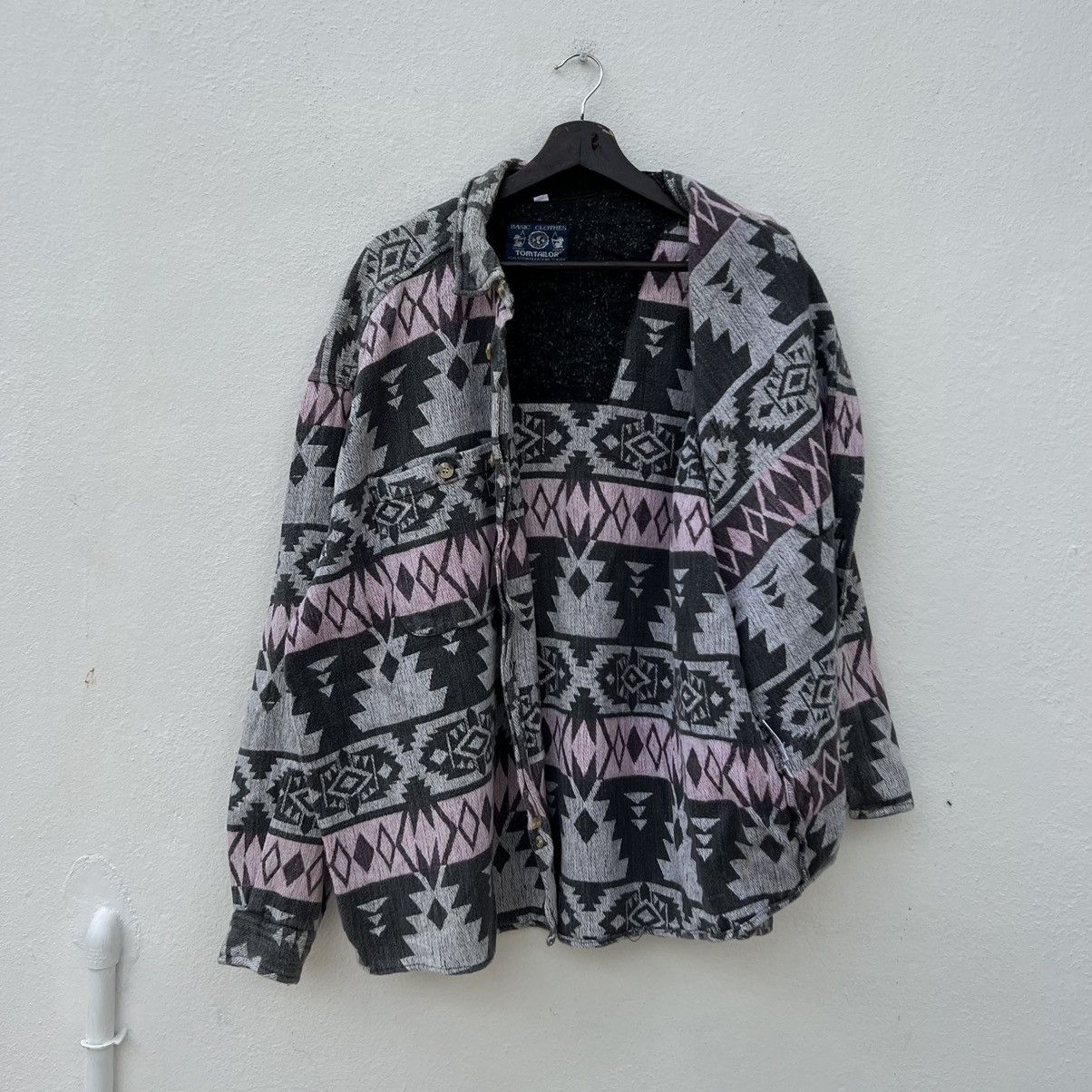 Japanese Brand RARE FULL PRINT NAVAJO BASIC CLOTHES TOMTAILOR Size US XL / EU 56 / 4 - 10 Thumbnail