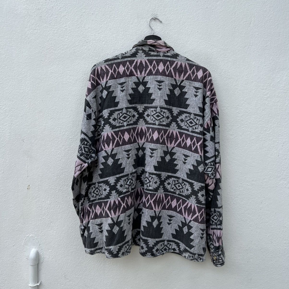 Japanese Brand RARE FULL PRINT NAVAJO BASIC CLOTHES TOMTAILOR Size US XL / EU 56 / 4 - 8 Thumbnail