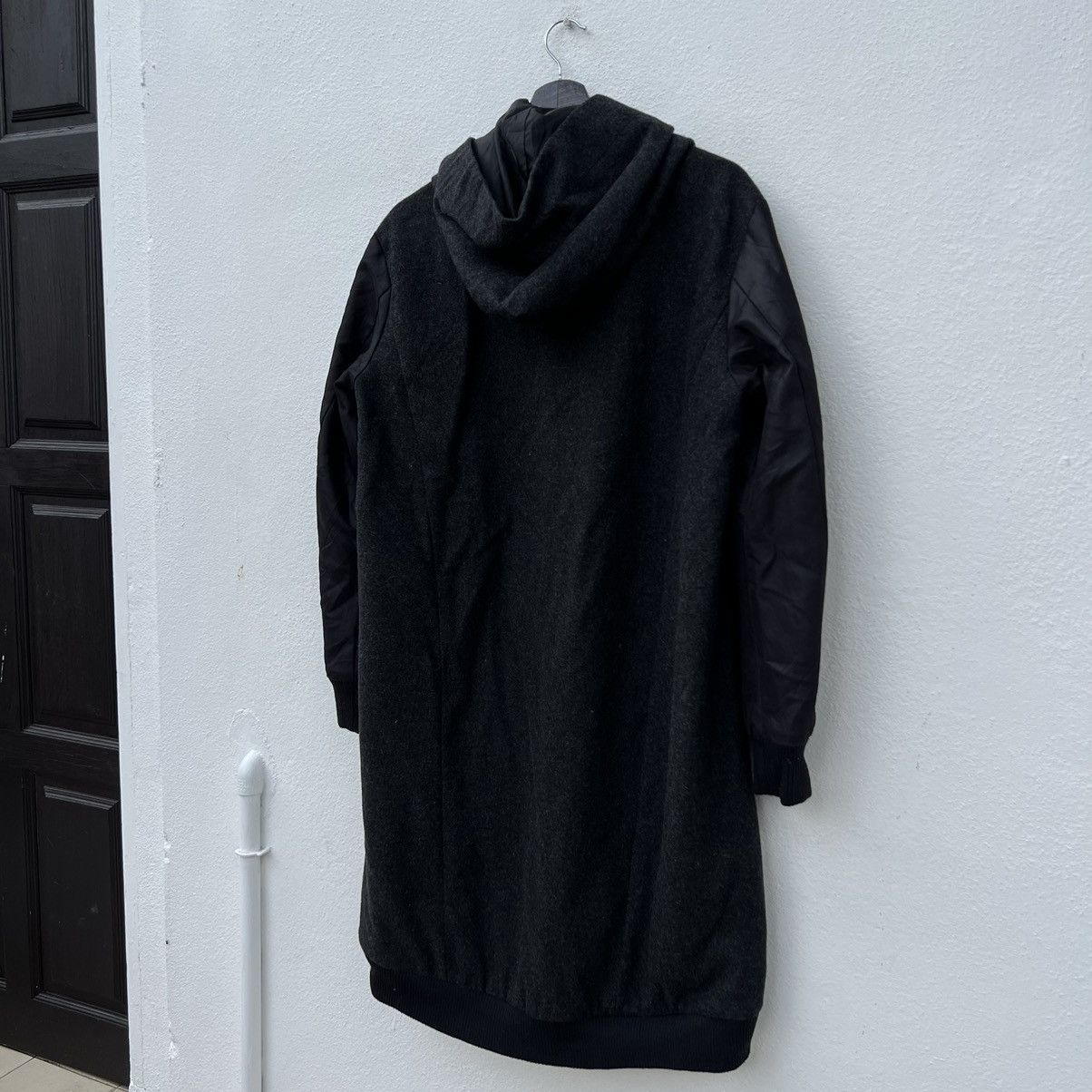 Hussein Chalayan × Puma LONG COACH JACKET PUMA BY HUSSEIN CHALAYAN AVANT GARDENSTYLE Size US XS / EU 42 / 0 - 9 Thumbnail