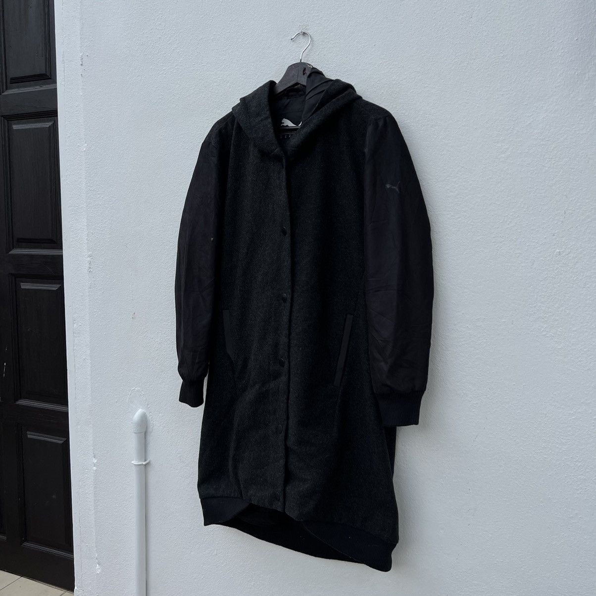 Hussein Chalayan × Puma LONG COACH JACKET PUMA BY HUSSEIN CHALAYAN AVANT GARDENSTYLE Size US XS / EU 42 / 0 - 2 Thumbnail