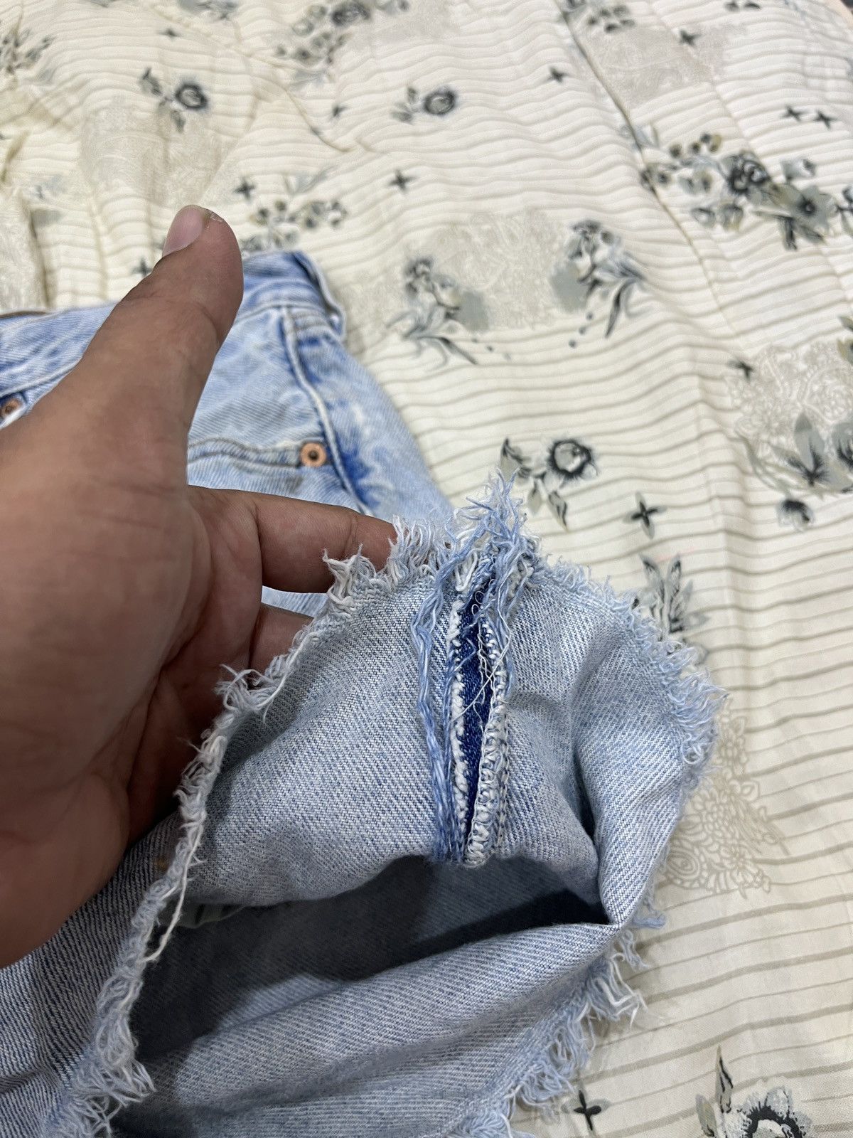 Levi's (Dddd). VINTAGE LEVIS 501 DENIM SHORTS Size US 30 / EU 46 - 13 Thumbnail