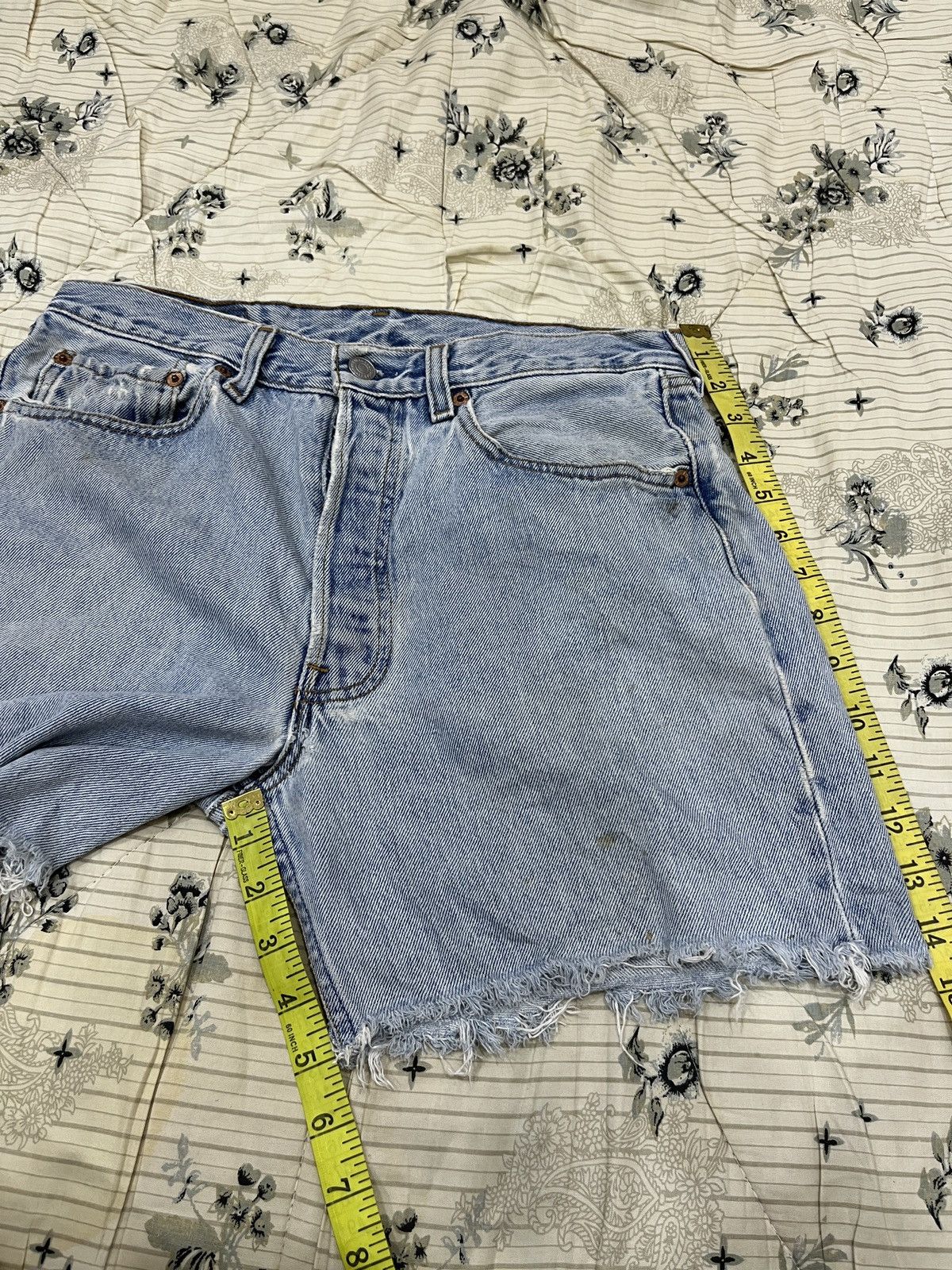 Levi's (Dddd). VINTAGE LEVIS 501 DENIM SHORTS Size US 30 / EU 46 - 18 Thumbnail