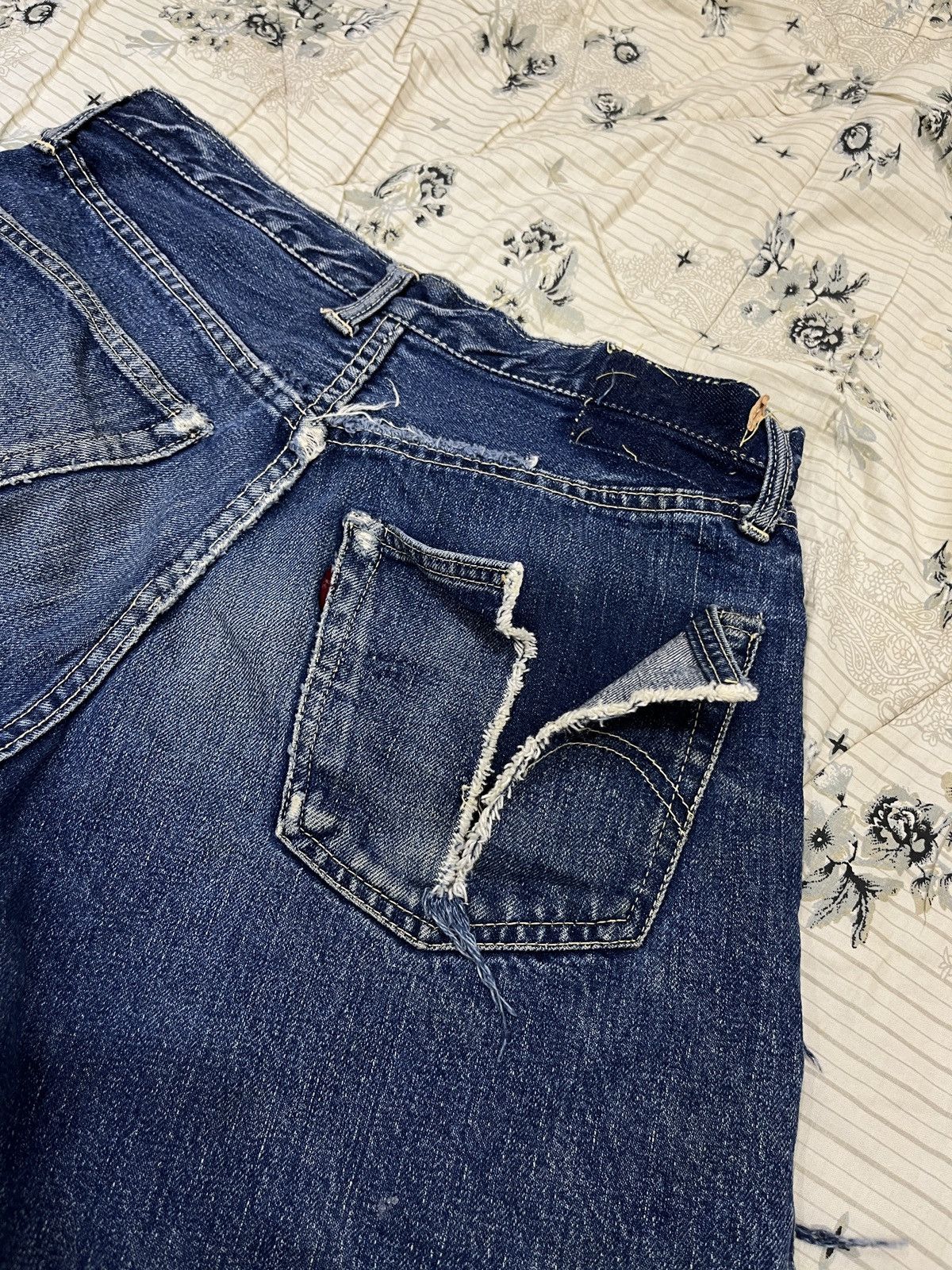 Levi's (Dddd)VINTAGE 1960's Levis Big E Hidden Rivet Selvedge DENIM Size US 29 - 21 Thumbnail