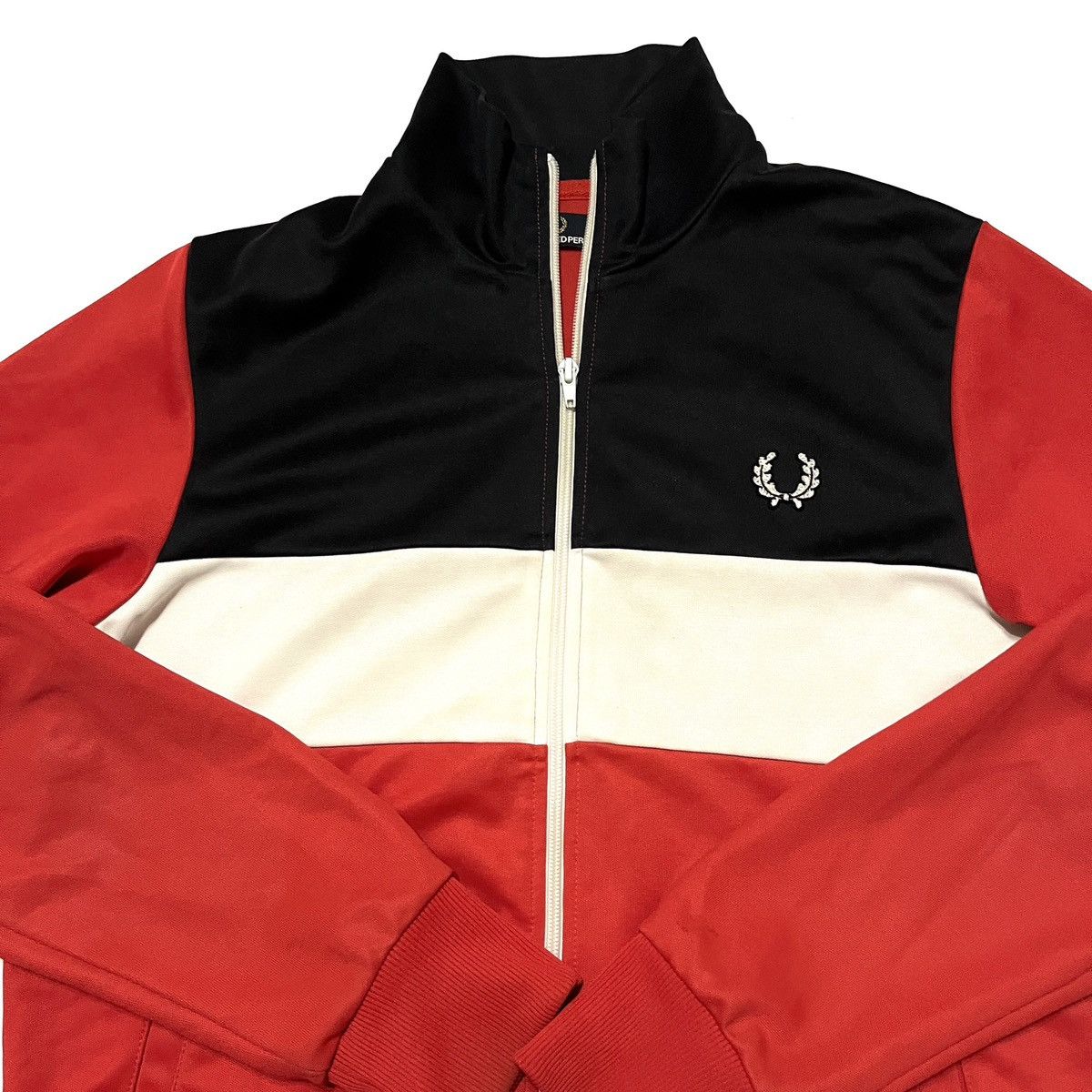 Fred Perry red sweatshirt full zip sportswear y2k