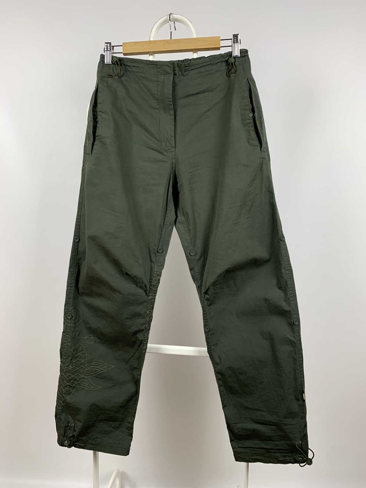 Japanese Brand Maharishi Embroidered Dragon Transformer Cargo Shopats Pants Size US 29 - 9 Thumbnail