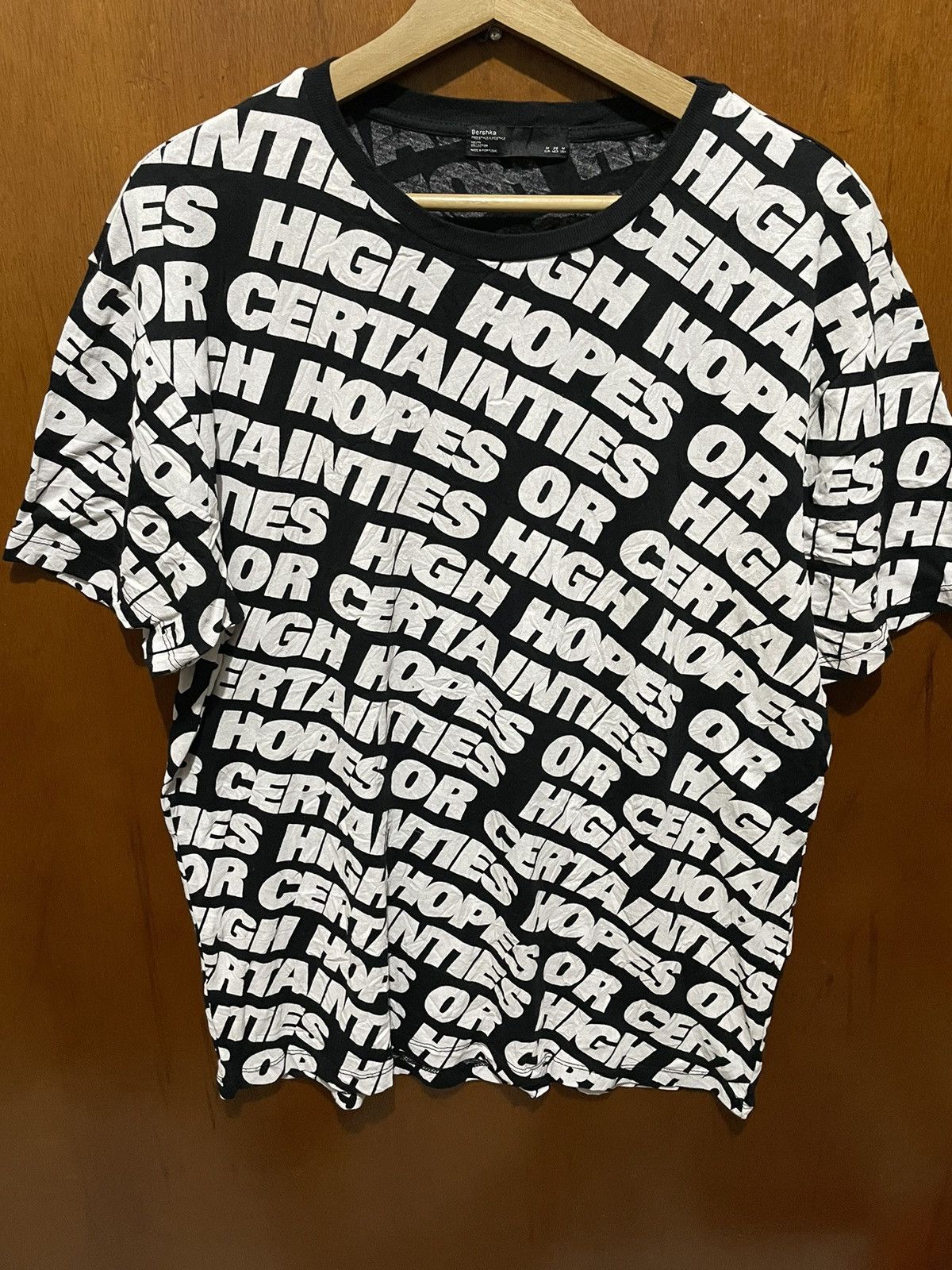 Bershka Rare Bershka All Over Prints Tee Size US M / EU 48-50 / 2 - 1 Thumbnail