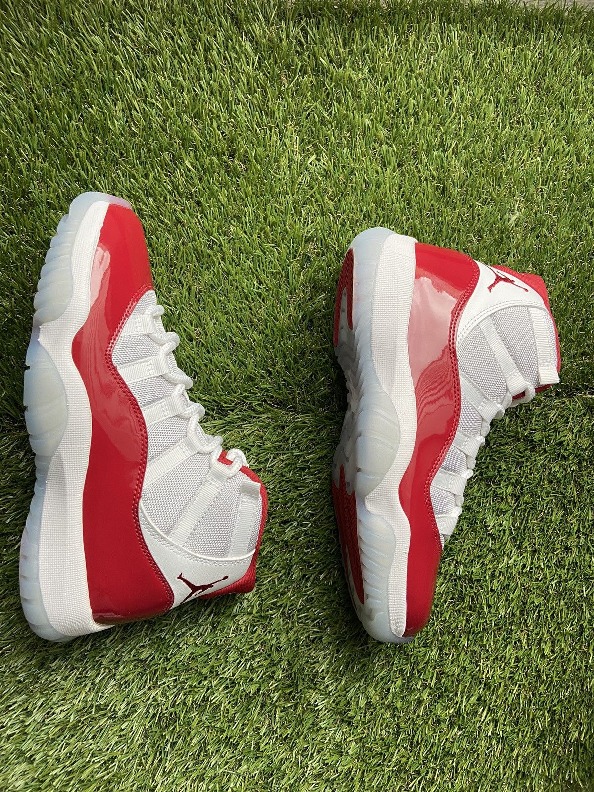 jordan 11's size 8