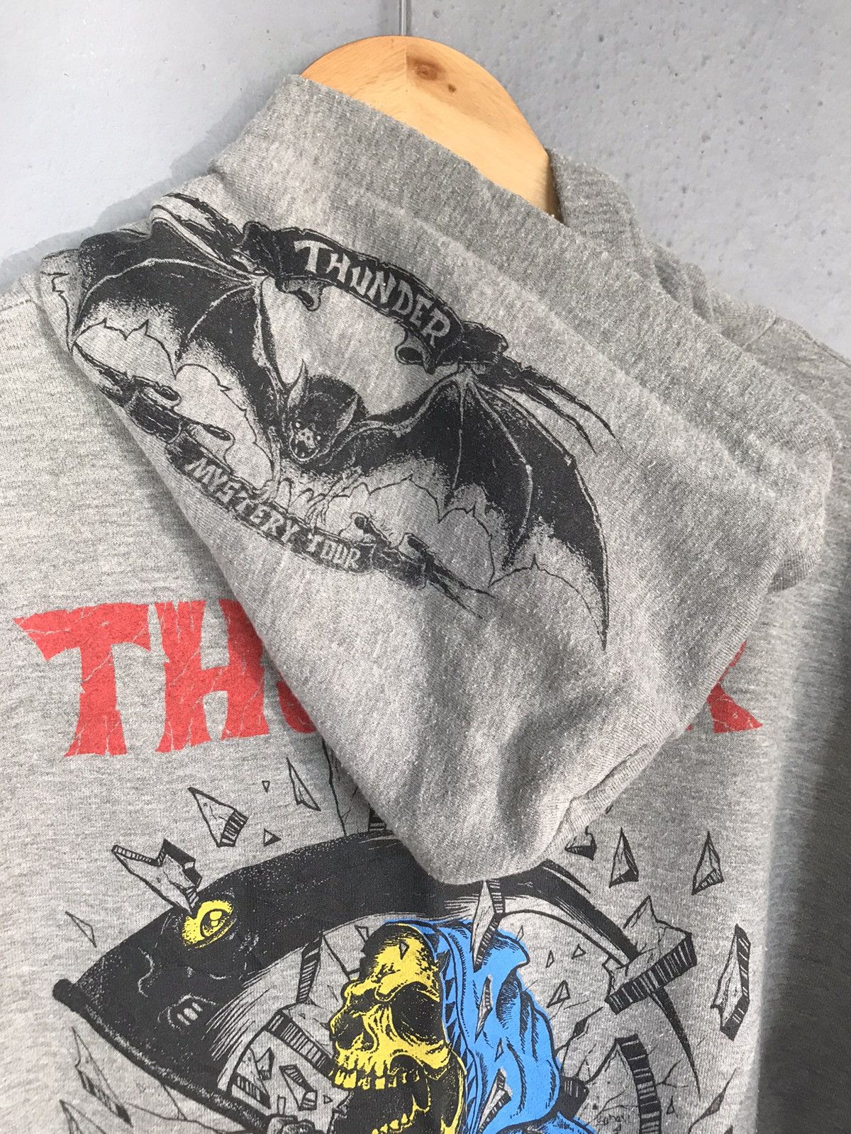 Band Tees THUNDER MYSTERY TOUR HOODIES Size US L / EU 52-54 / 3 - 6 Thumbnail
